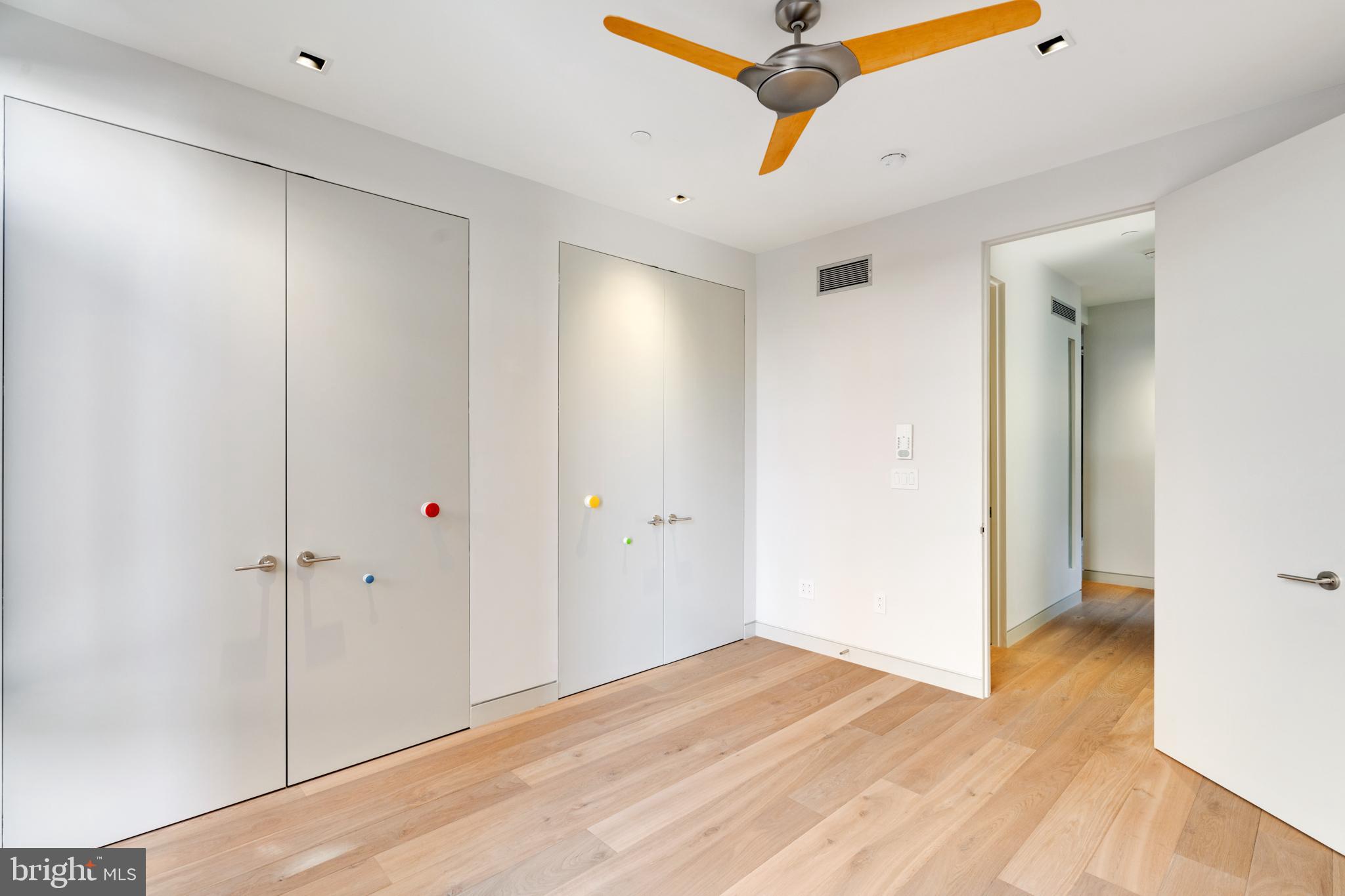 SOCIETY HILL - Residential