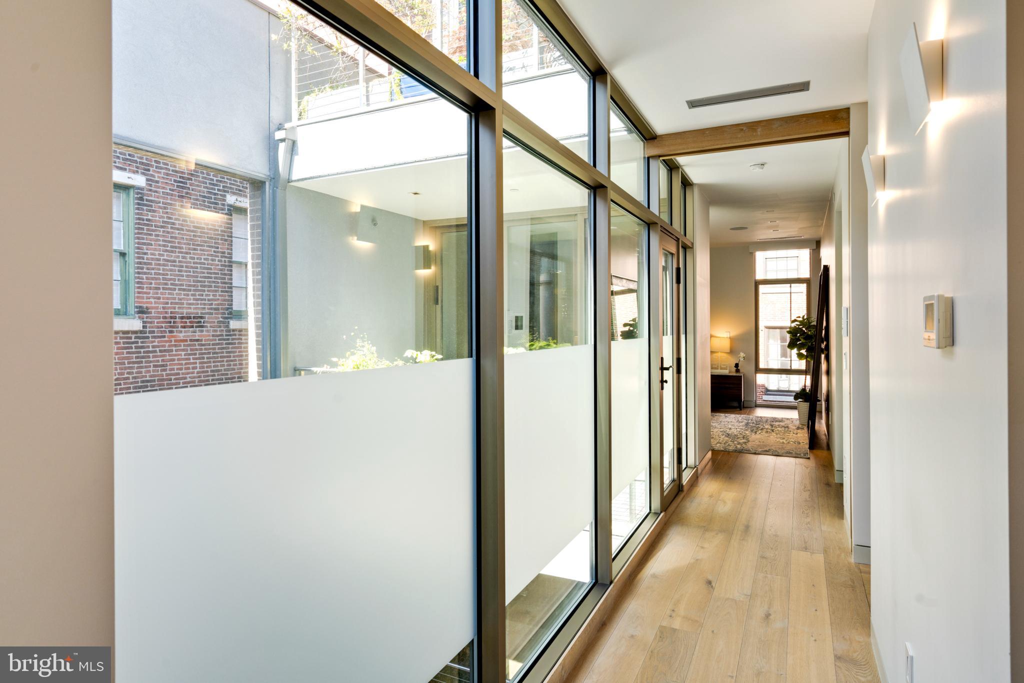 SOCIETY HILL - Residential