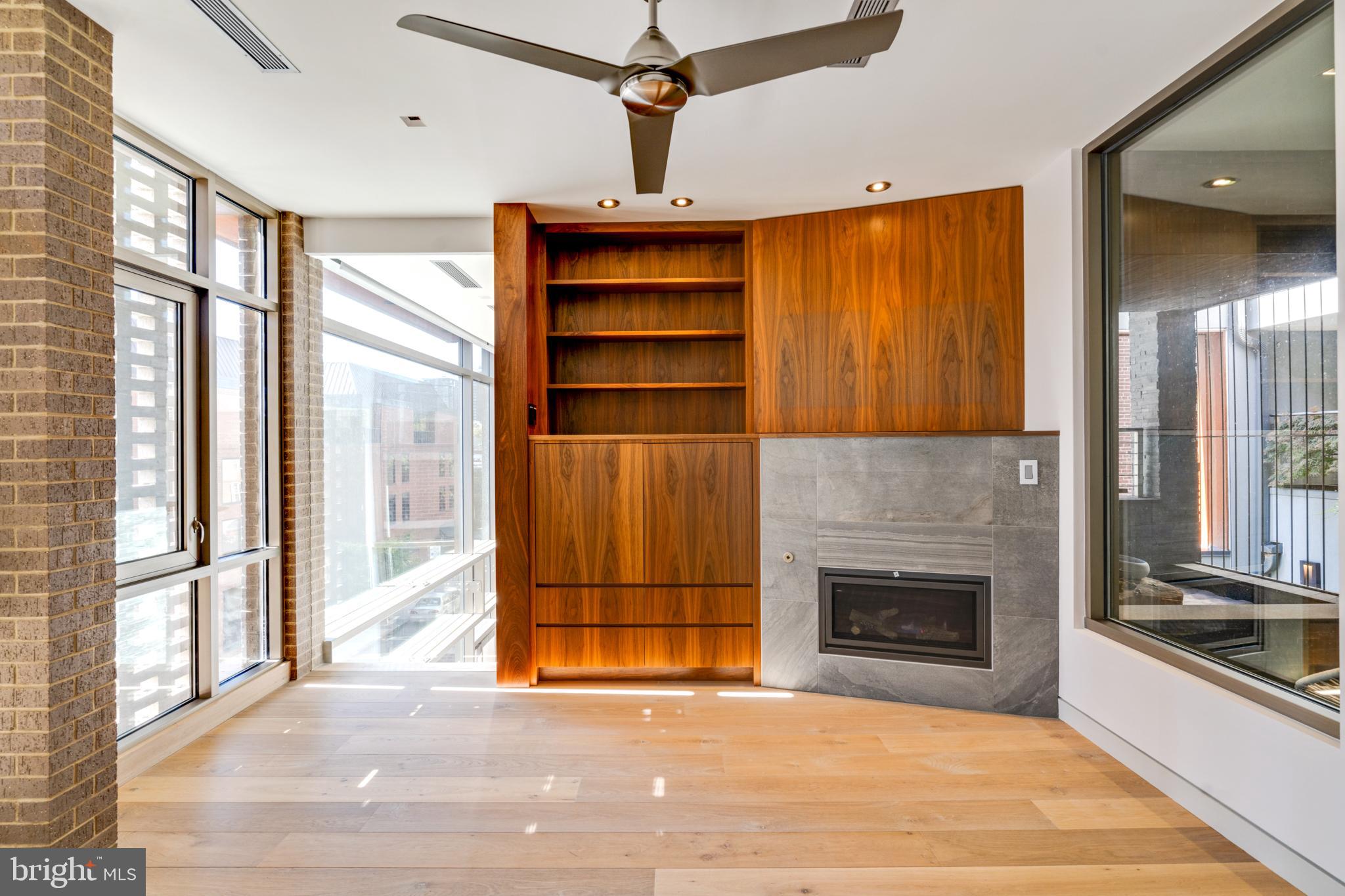 SOCIETY HILL - Residential