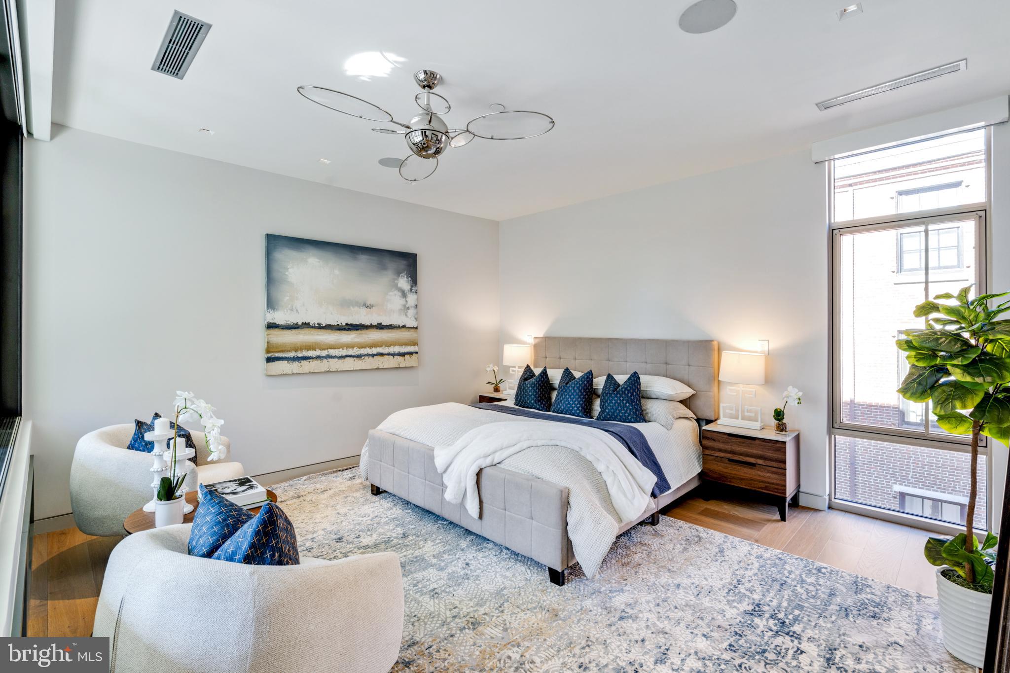 SOCIETY HILL - Residential