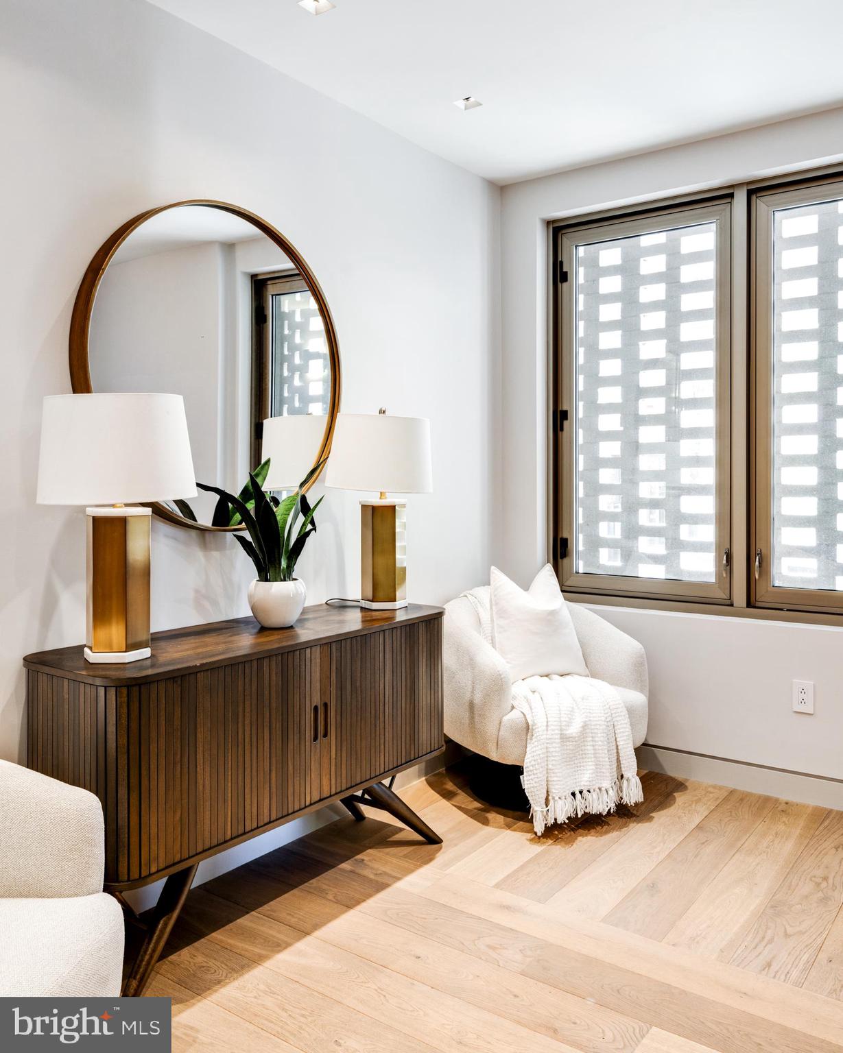 SOCIETY HILL - Residential