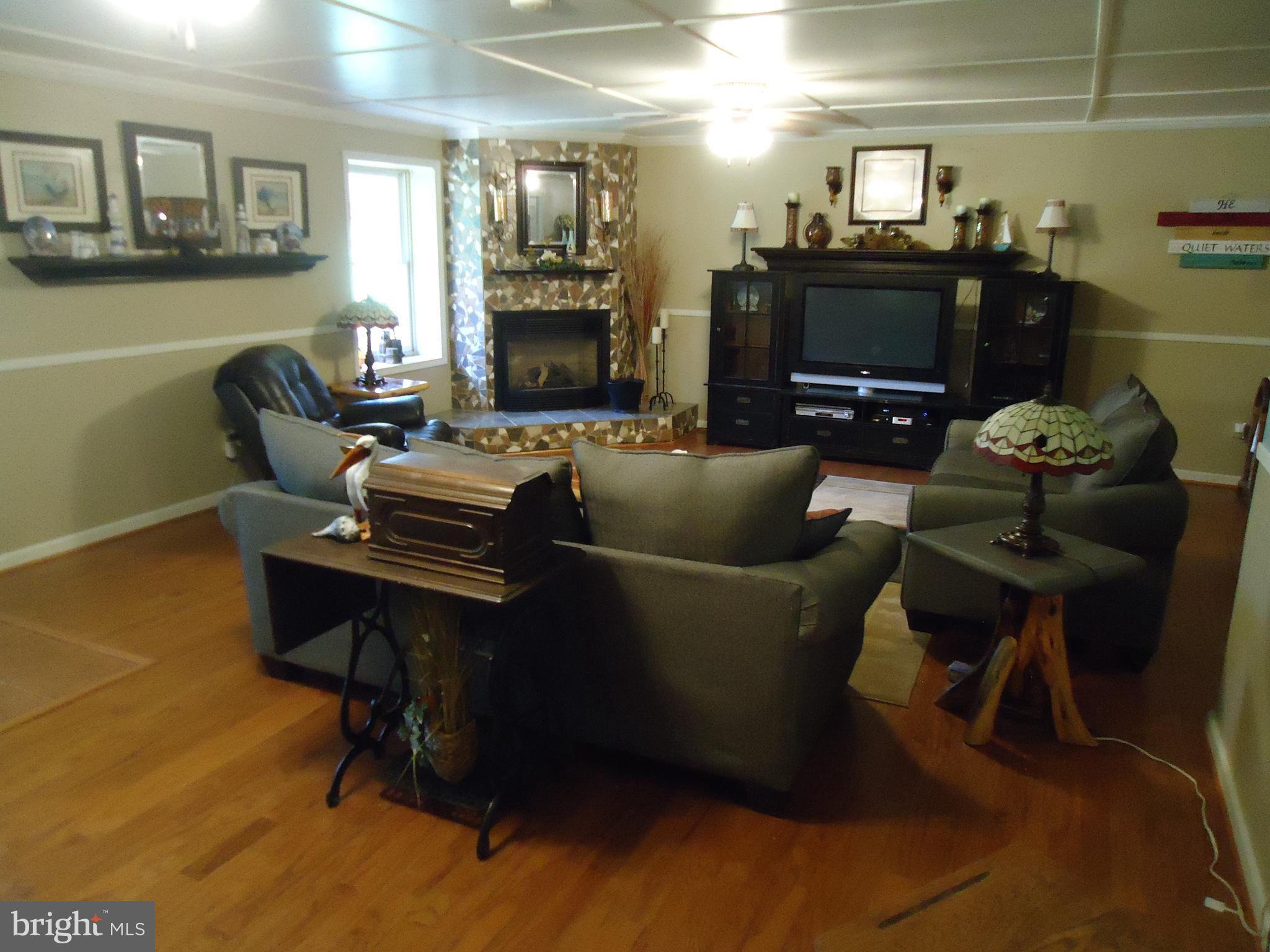 CHURCHILL - Residential