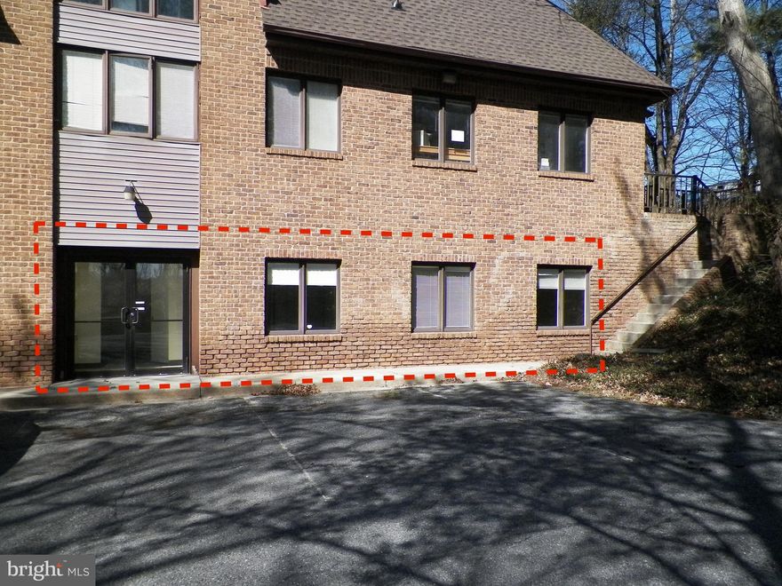 Prime office space on Ridgeside Drive in Mt Airy is now available for lease.  Office space has 5 private offices with one bathroom.  Multiple storage closets.  723sf with ample parking.