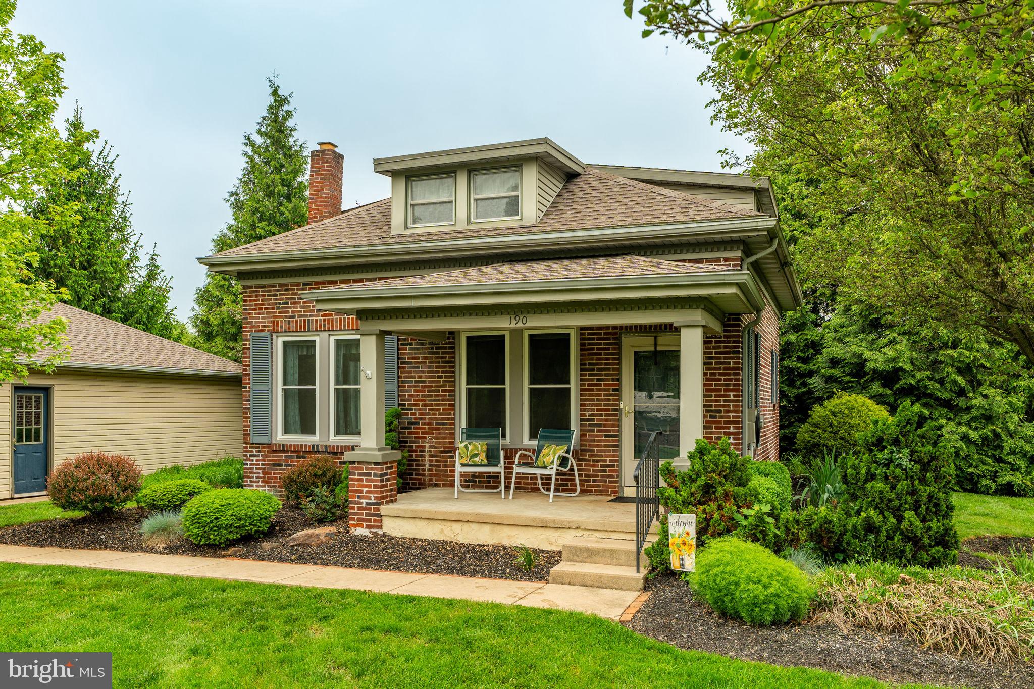 190 W MAIN STREET