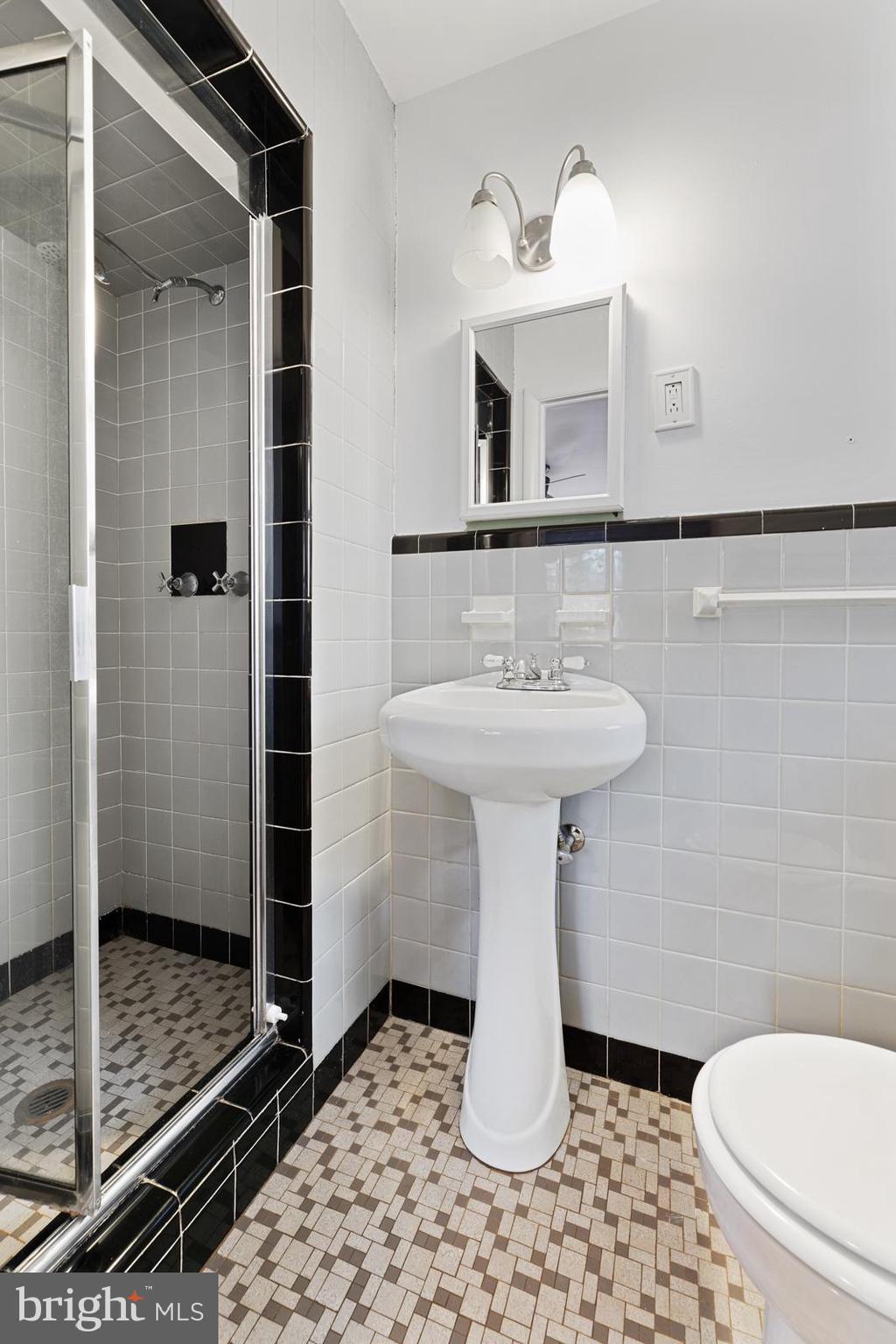 GULPH MILLS VIL - Residential