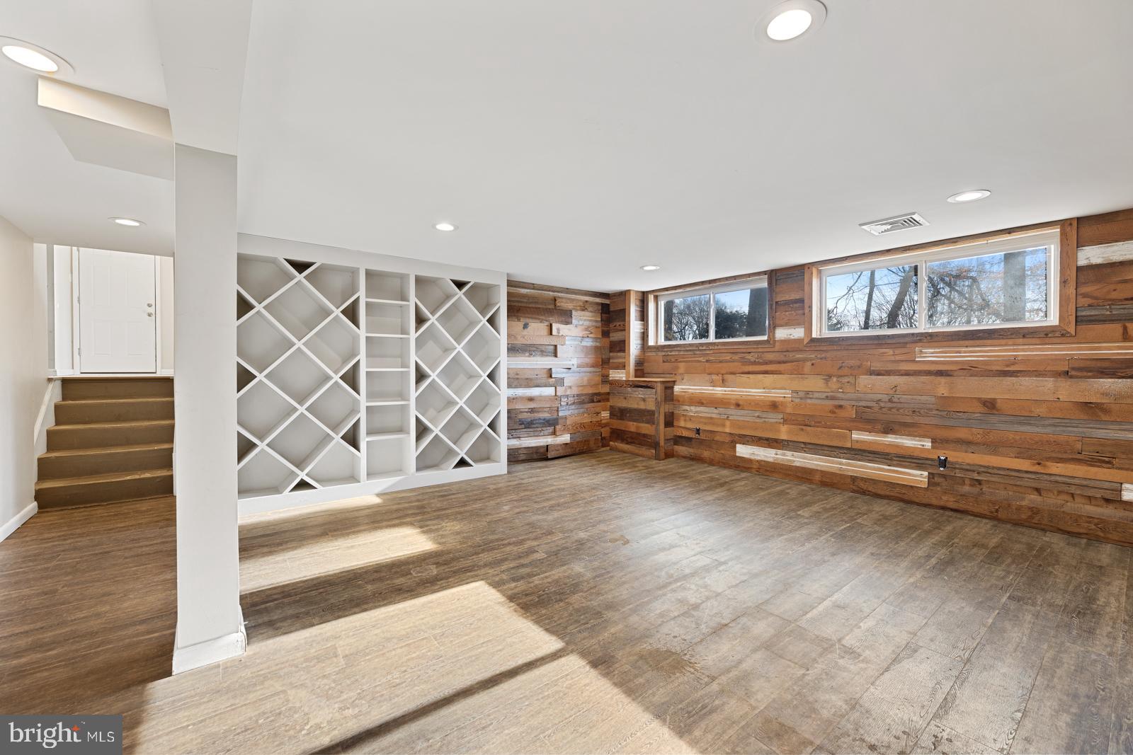 GULPH MILLS VIL - Residential