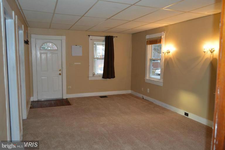 RIVIERA BEACH - Residential Lease