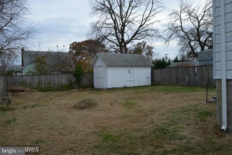 RIVIERA BEACH - Residential Lease