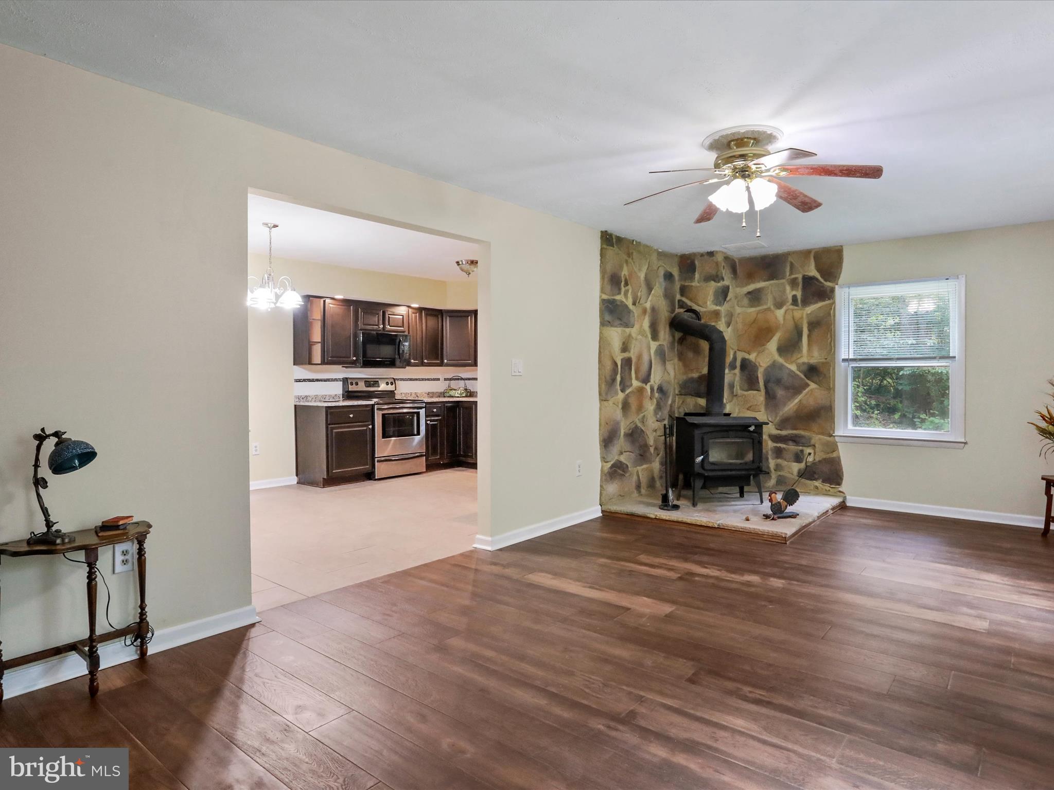 275 MOUNTAIN HEIGHTS ROAD