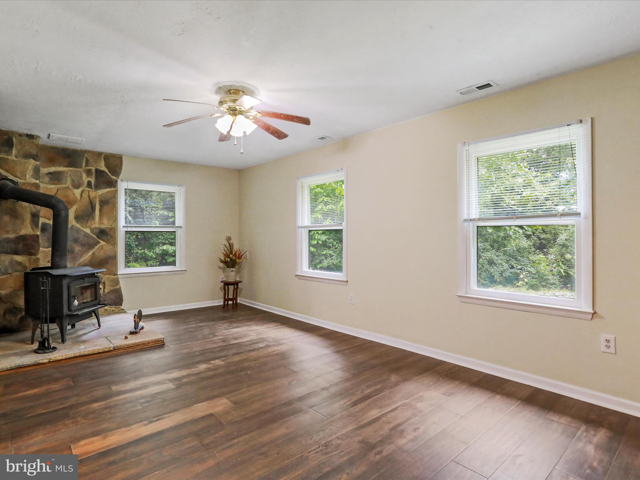 275 MOUNTAIN HEIGHTS ROAD
