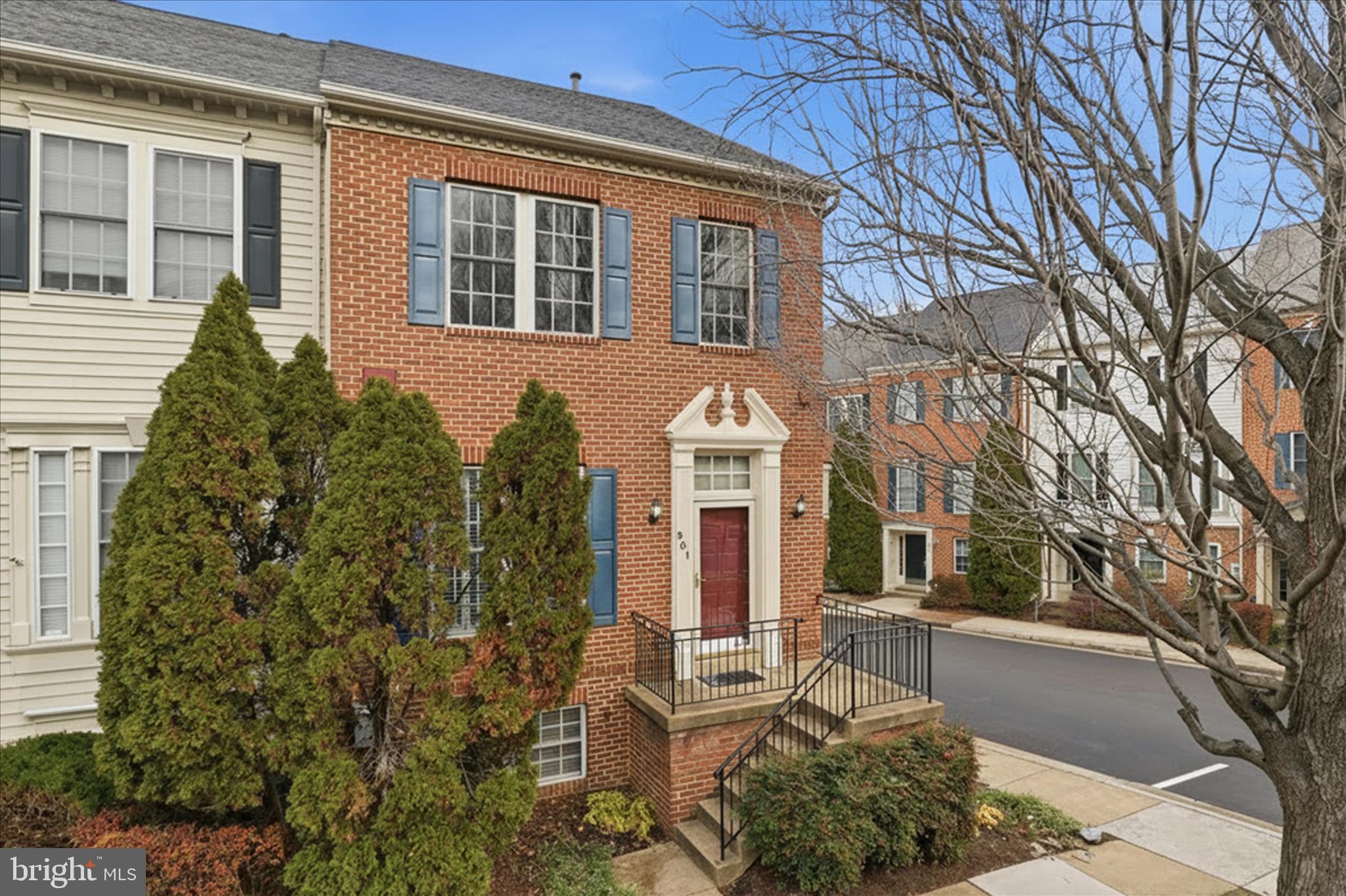 SUMMERS GROVE - Residential Lease