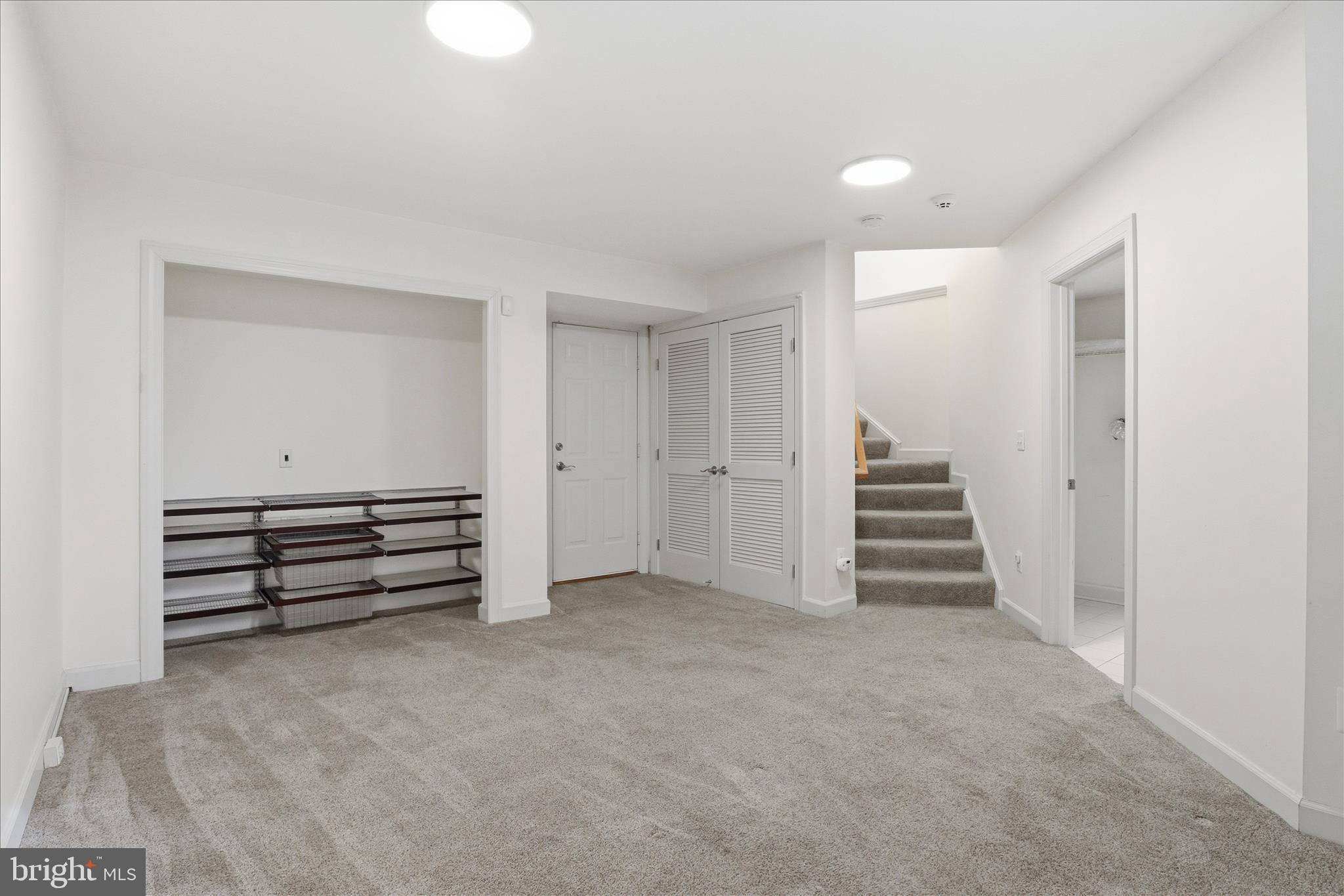 SUMMERS GROVE - Residential Lease