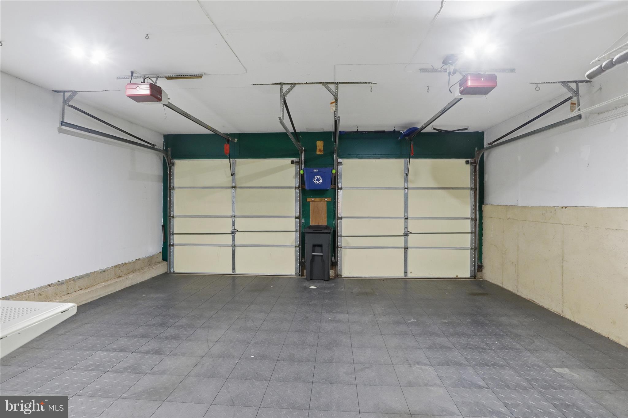 SUMMERS GROVE - Residential Lease