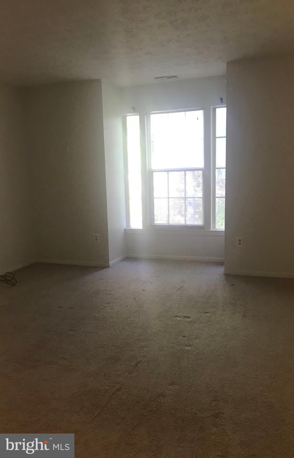 WOODBRIDGE CENTER - Residential