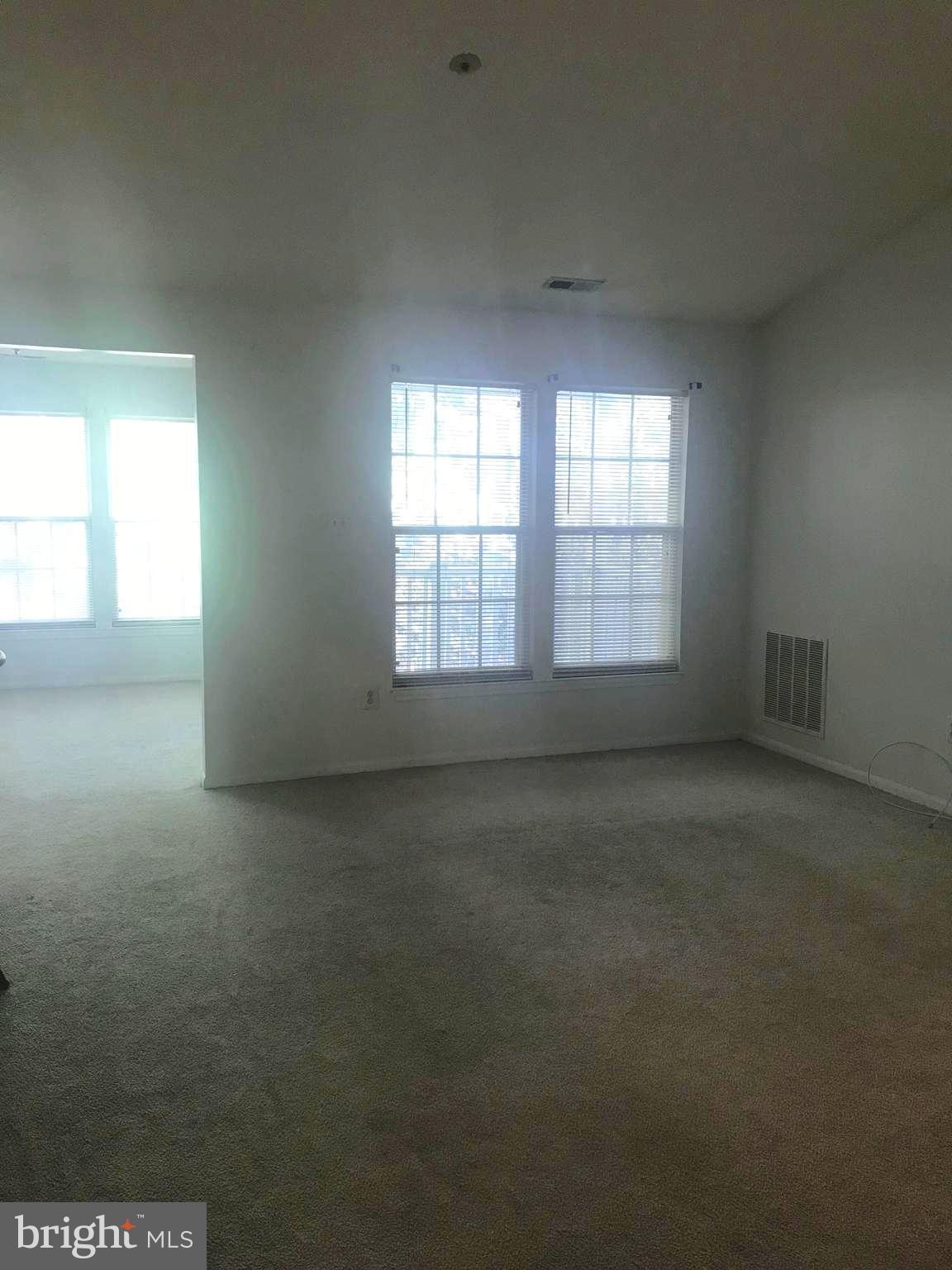 WOODBRIDGE CENTER - Residential