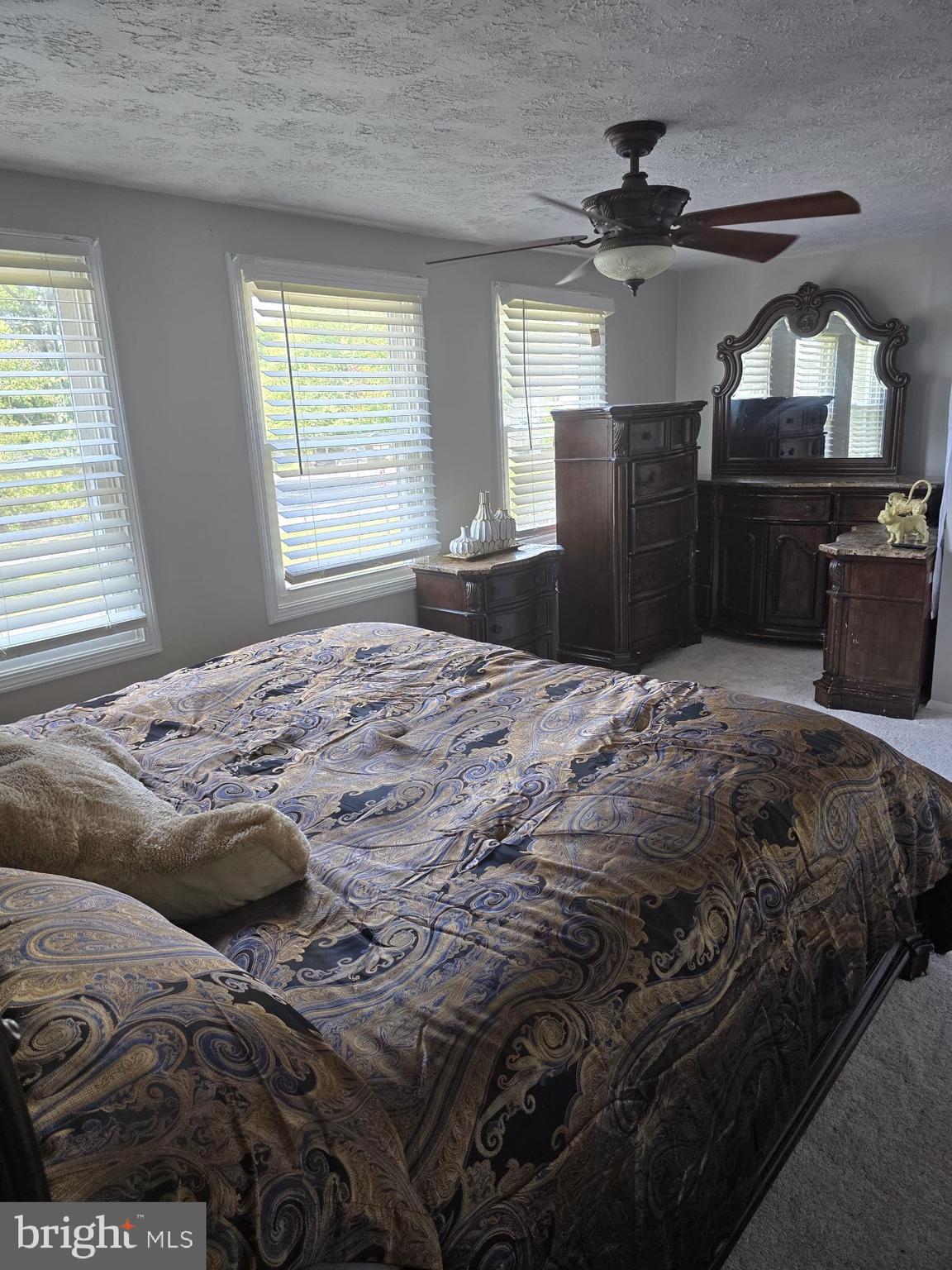 WHITFIELD GREEN - Residential