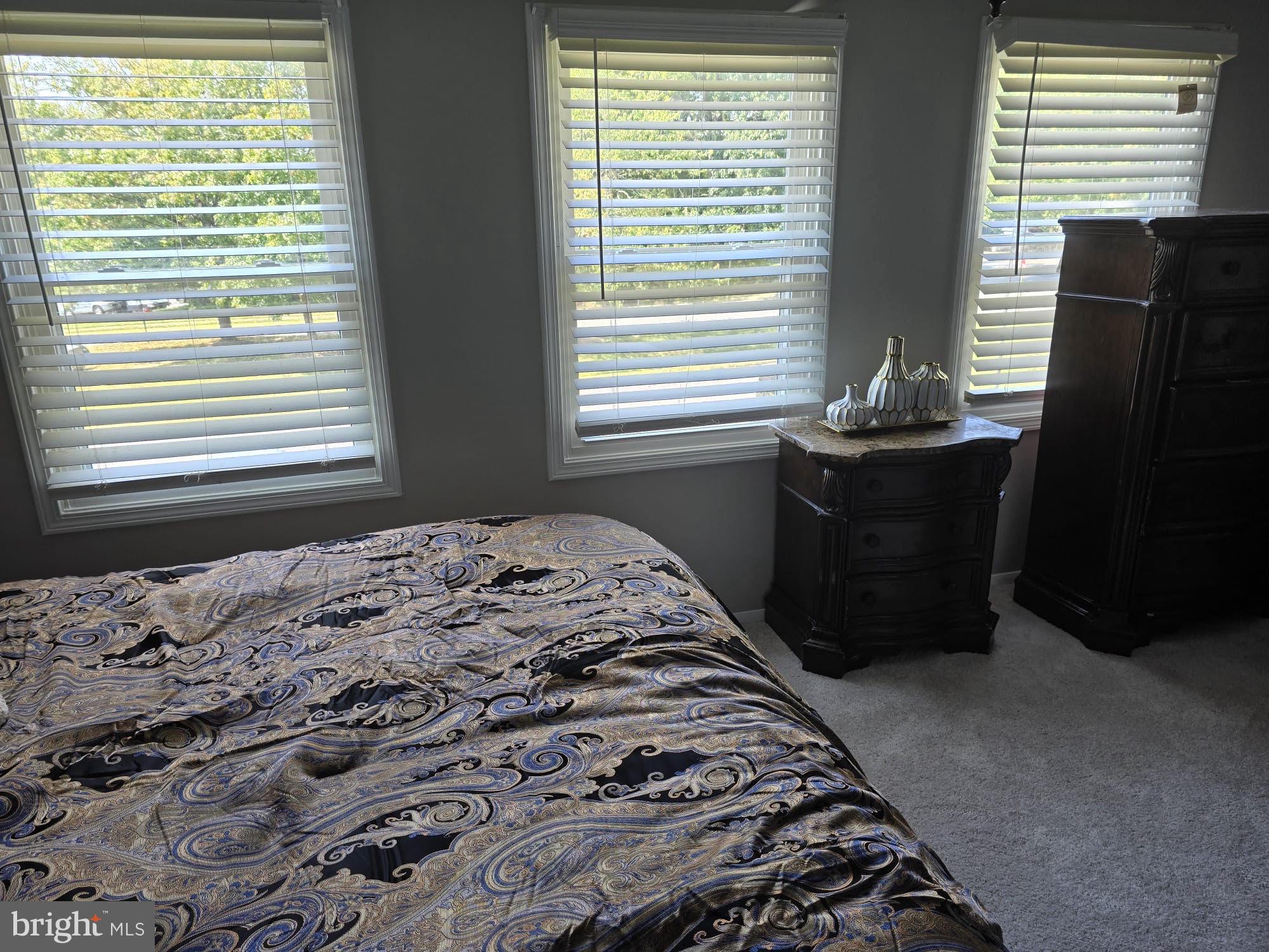 WHITFIELD GREEN - Residential