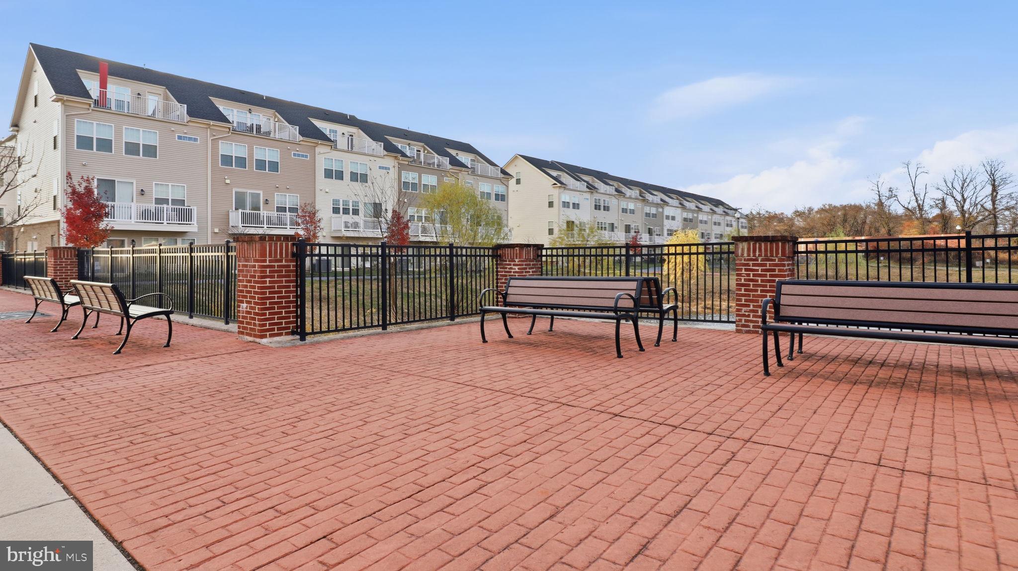 BRICK YARD STATION - Residential