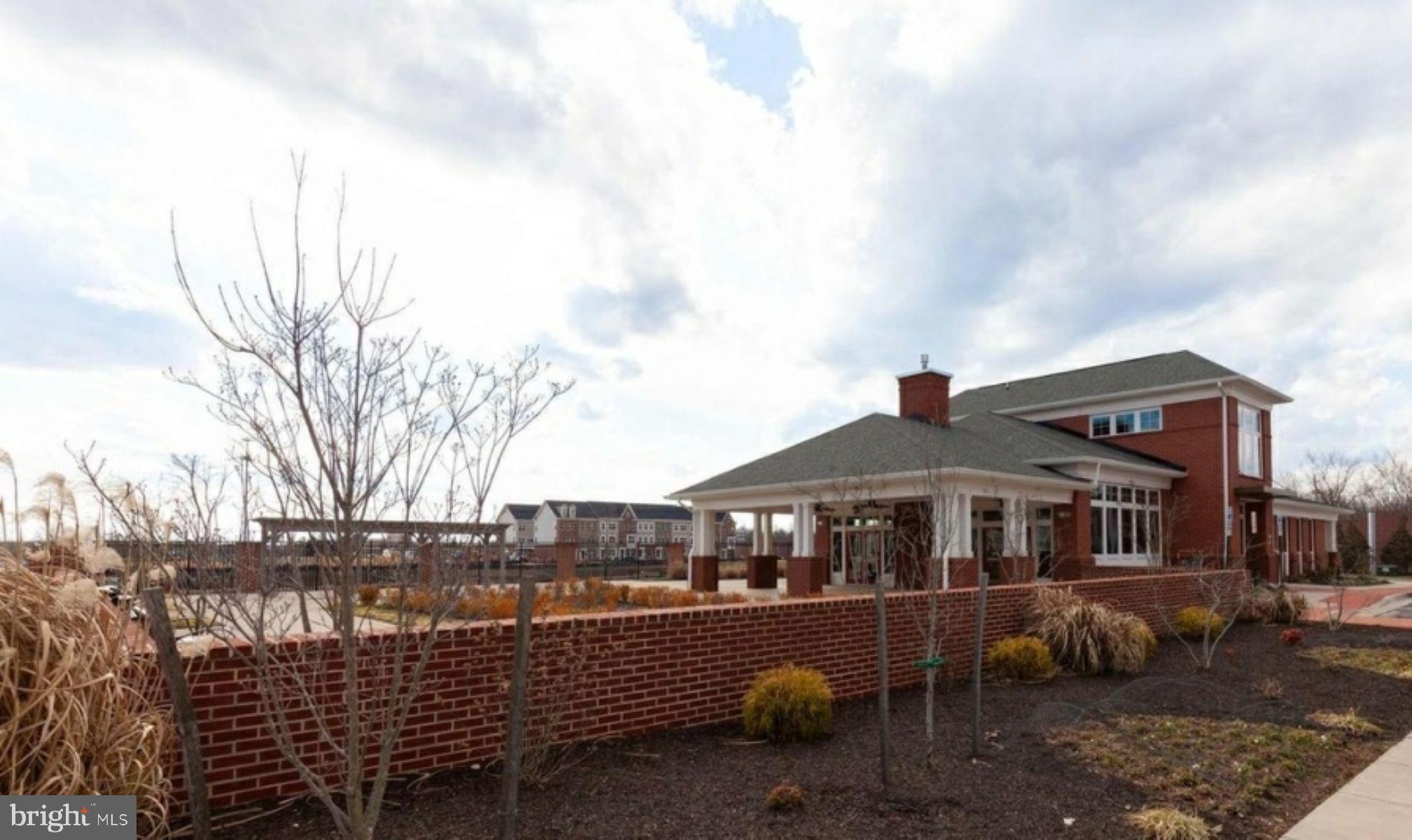 BRICK YARD STATION - Residential