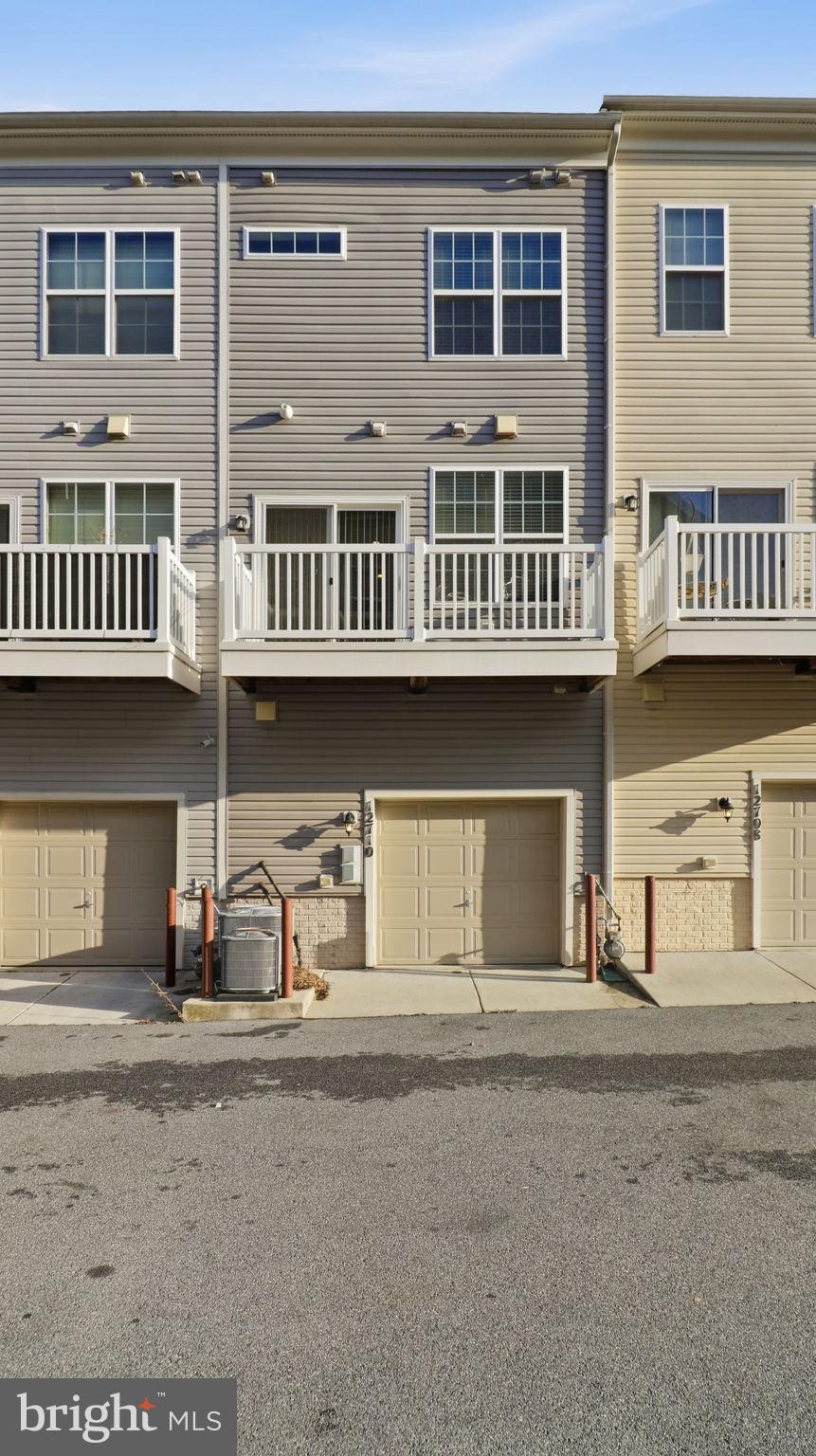 BRICK YARD STATION - Residential