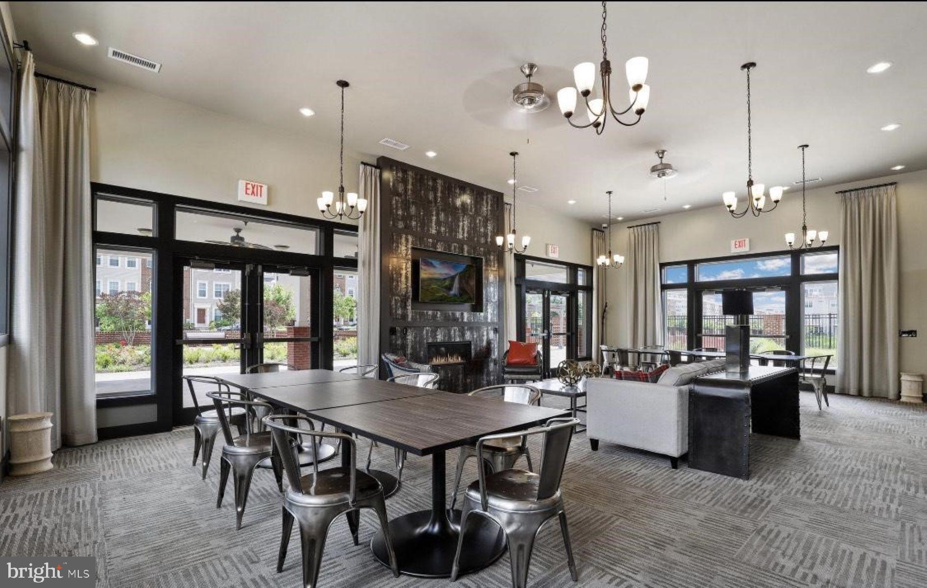 BRICK YARD STATION - Residential