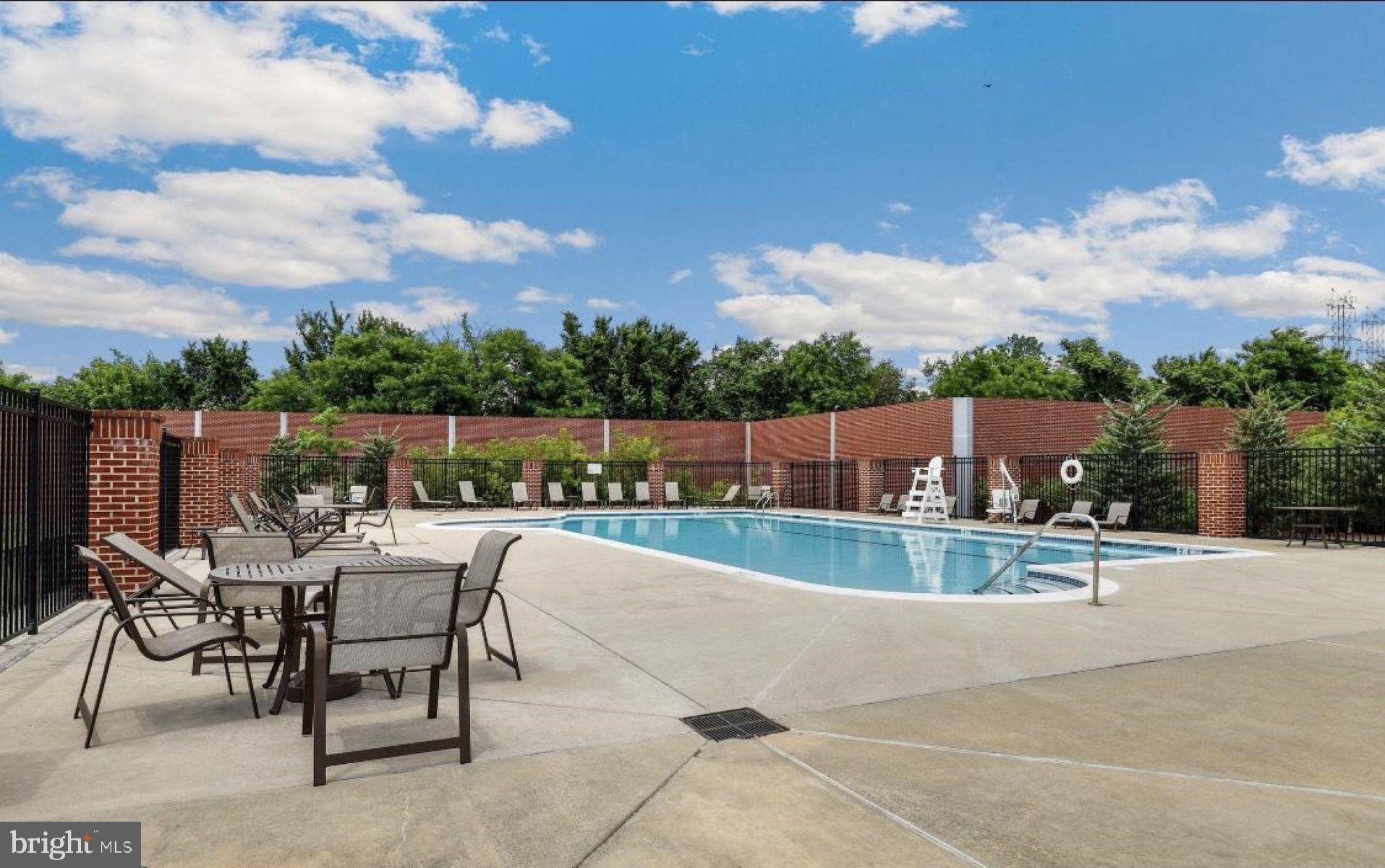 BRICK YARD STATION - Residential