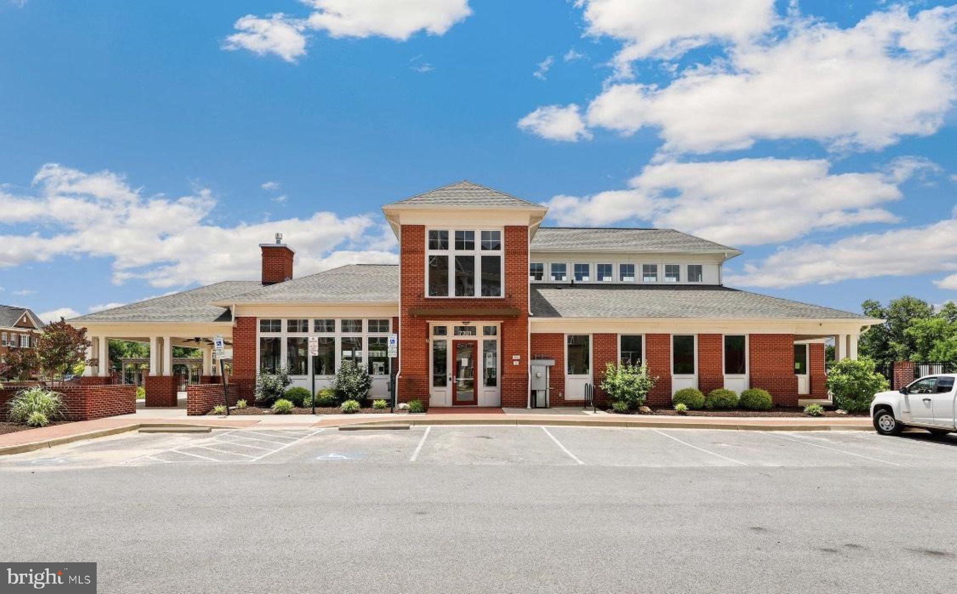 BRICK YARD STATION - Residential