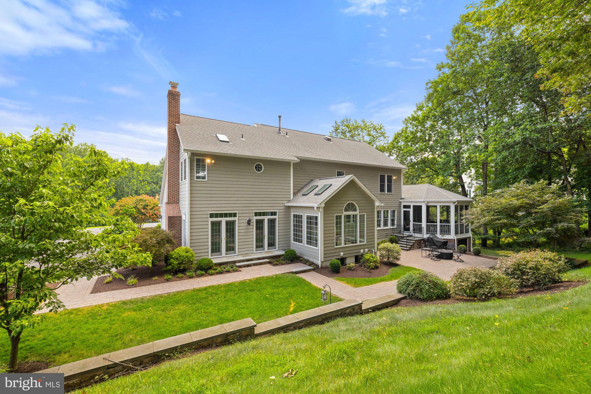 9709 BROOKSTONE LANE