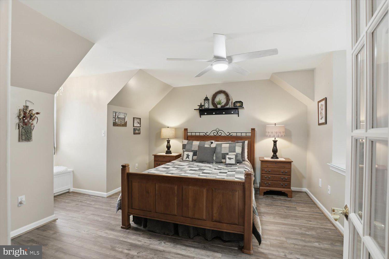 GABLE PARK WOODS - Residential