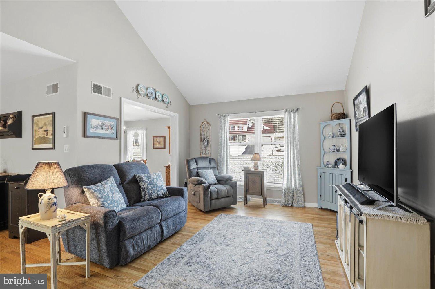 GABLE PARK WOODS - Residential