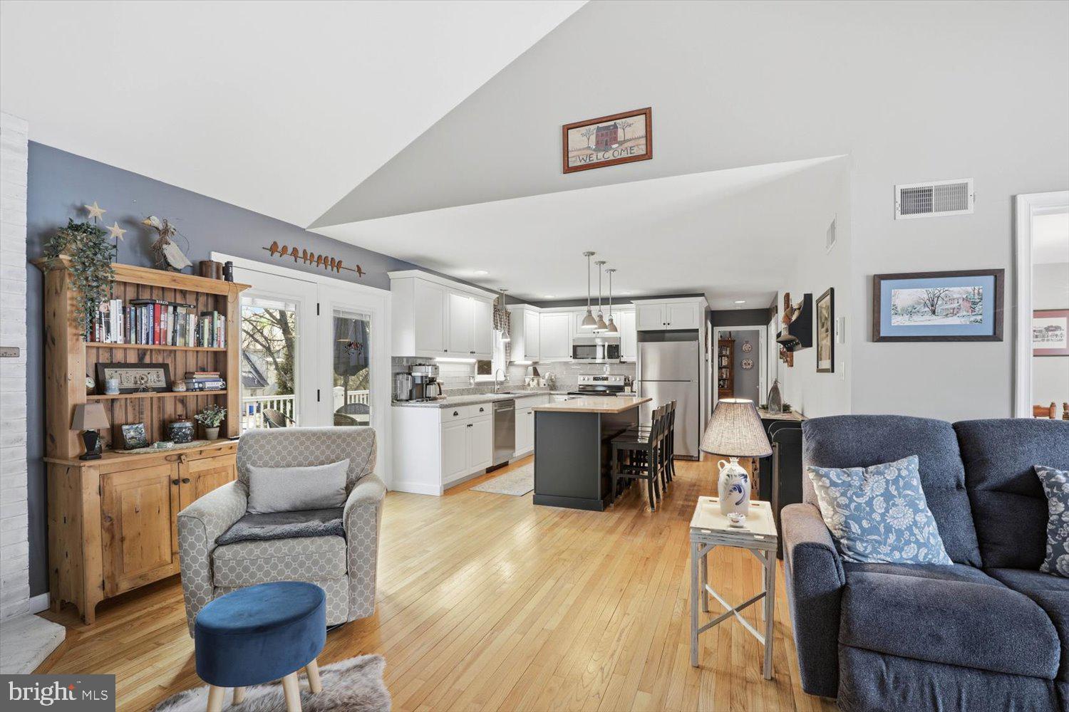 GABLE PARK WOODS - Residential