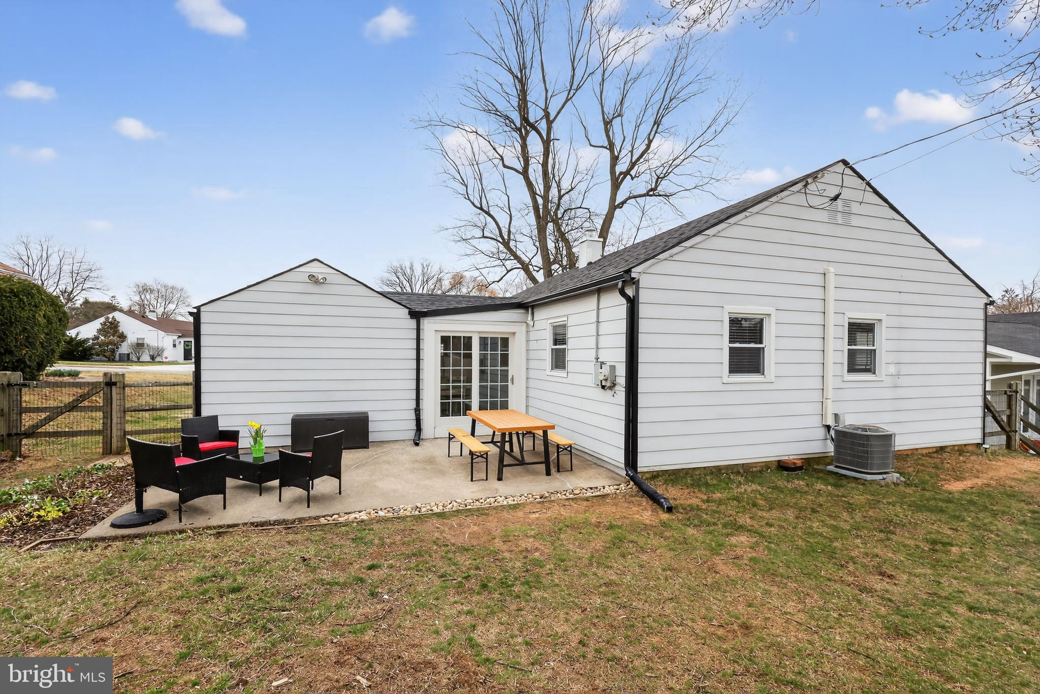 PAOLI GARDENS - Residential