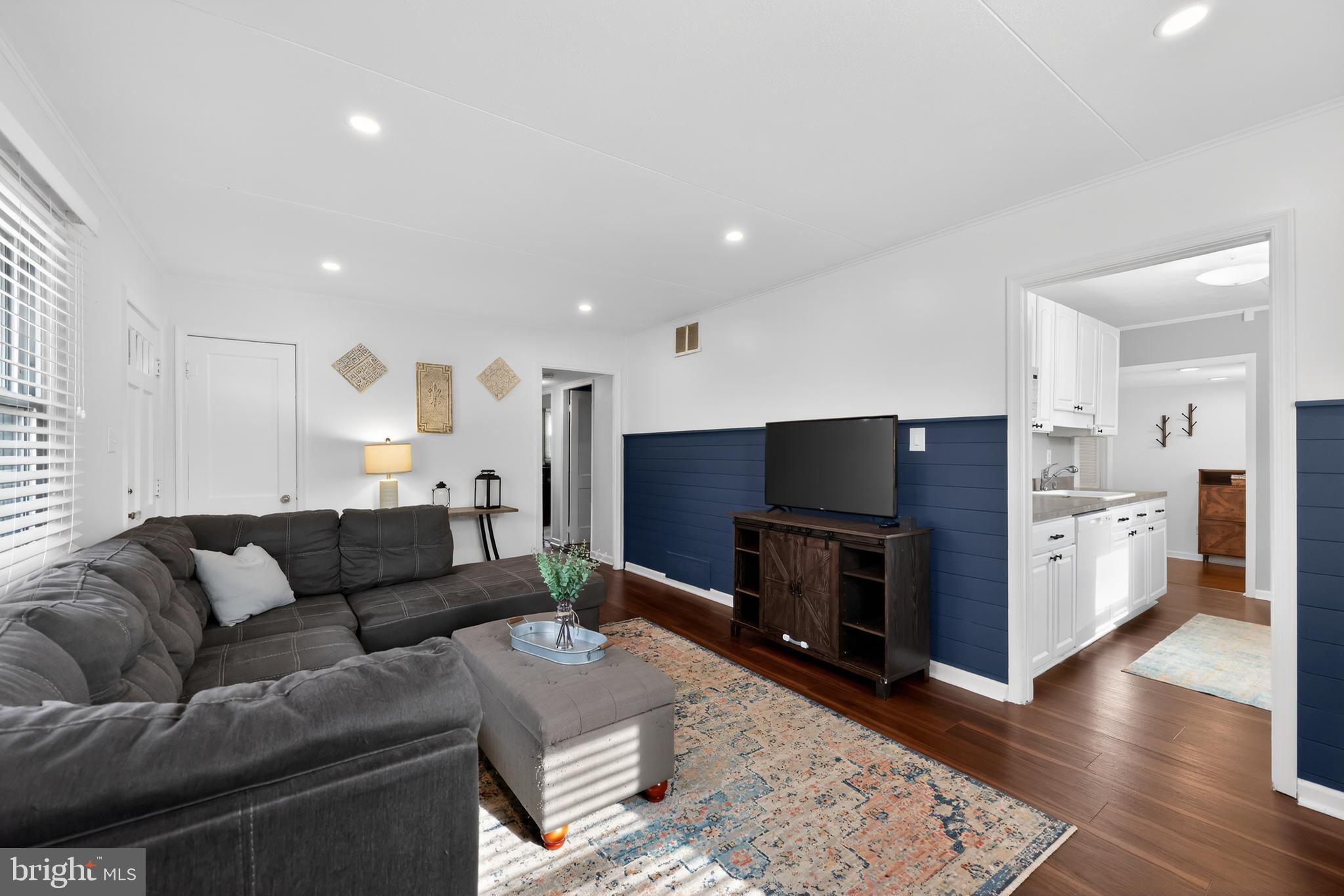 PAOLI GARDENS - Residential