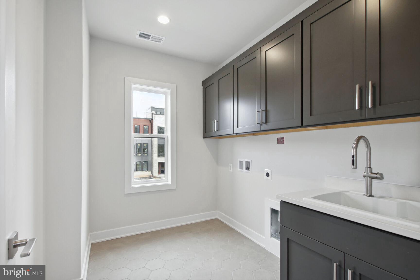 AMALYN - Residential