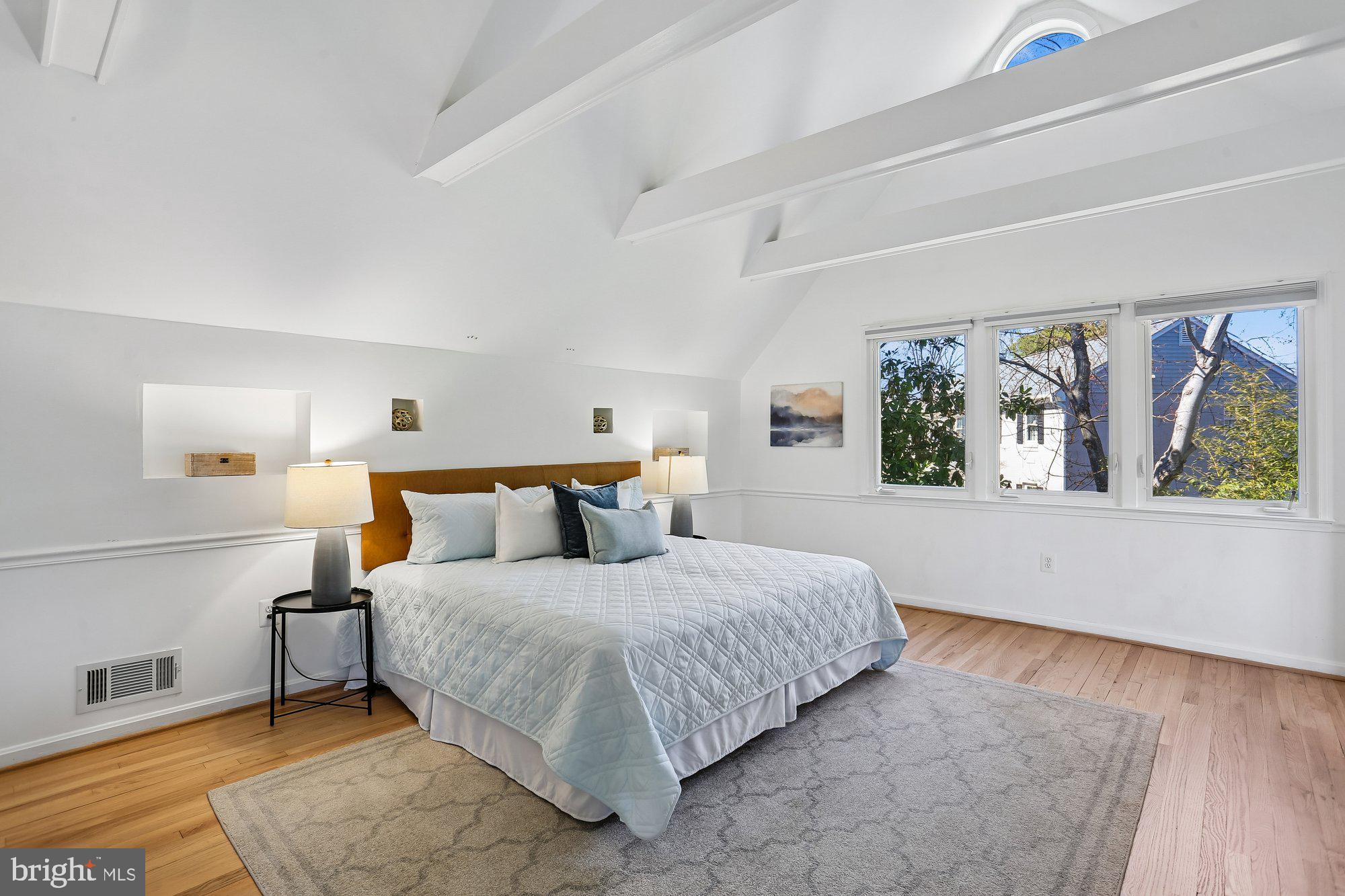 OLD FARM - Residential