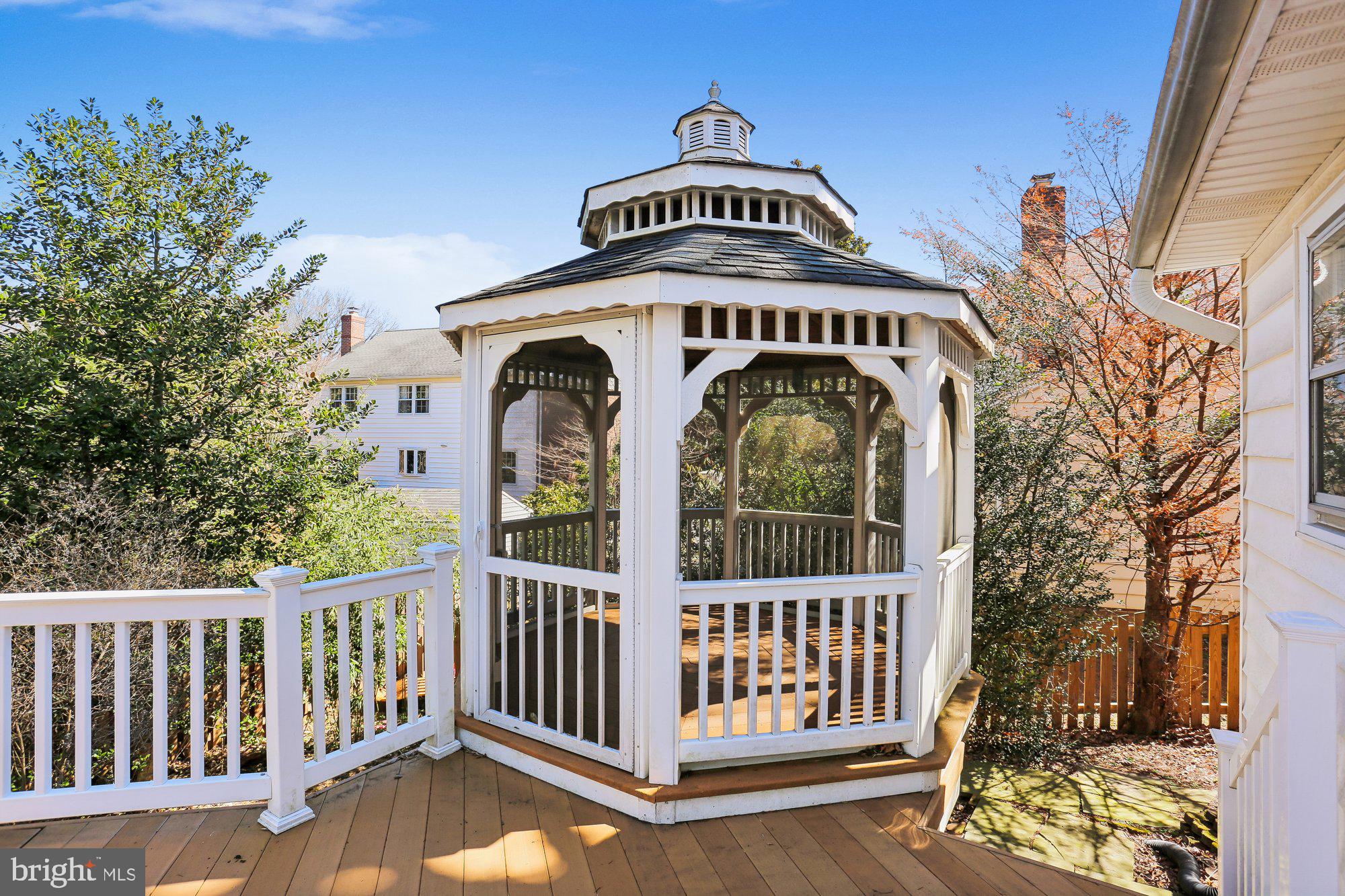 OLD FARM - Residential