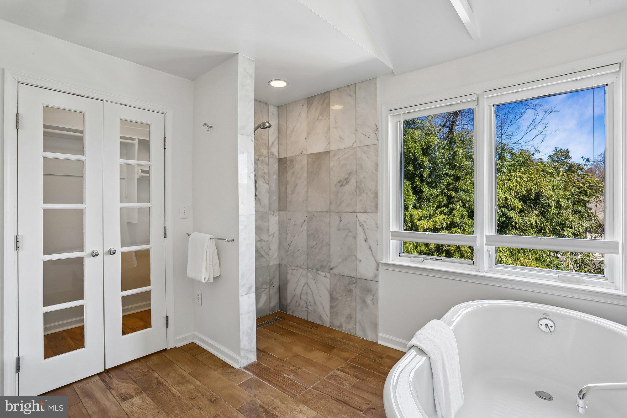 OLD FARM - Residential