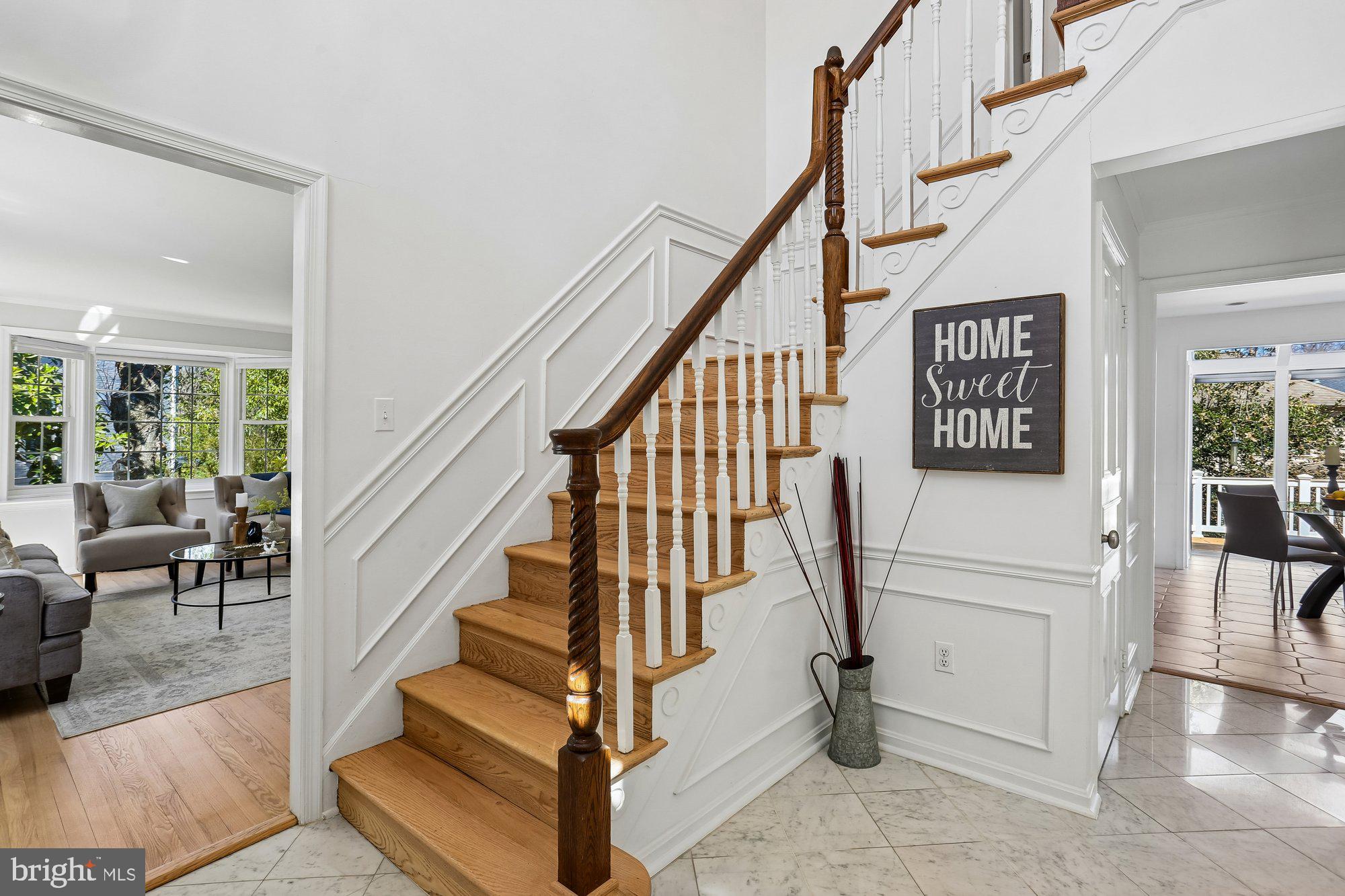 3 HITCHING POST PLACE