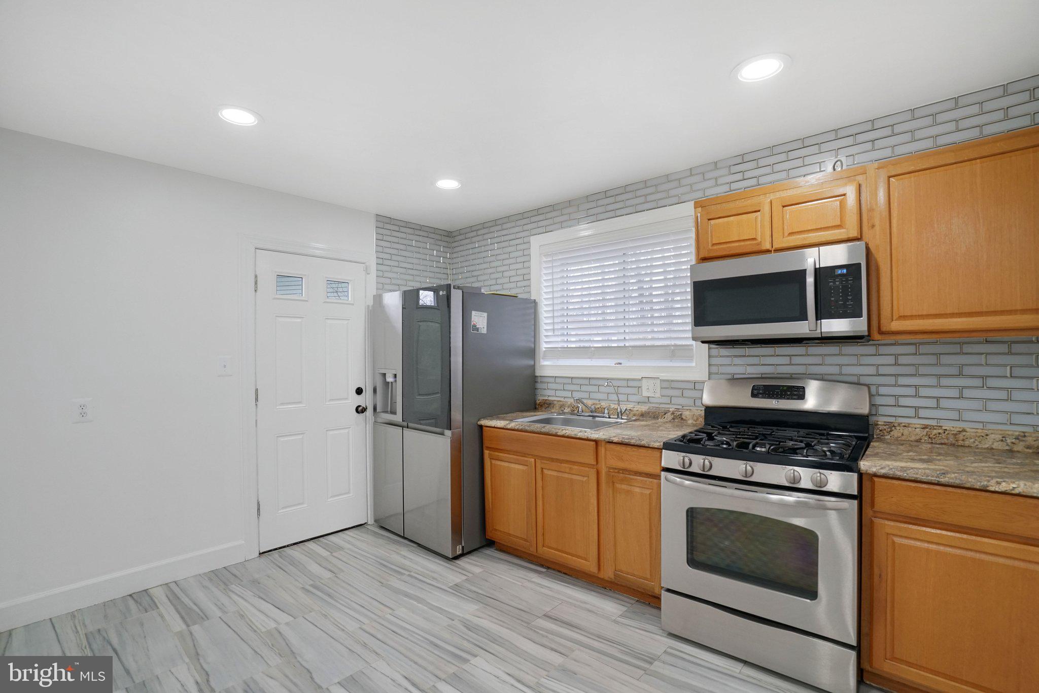 RITCHIE HEIGHTS - Residential