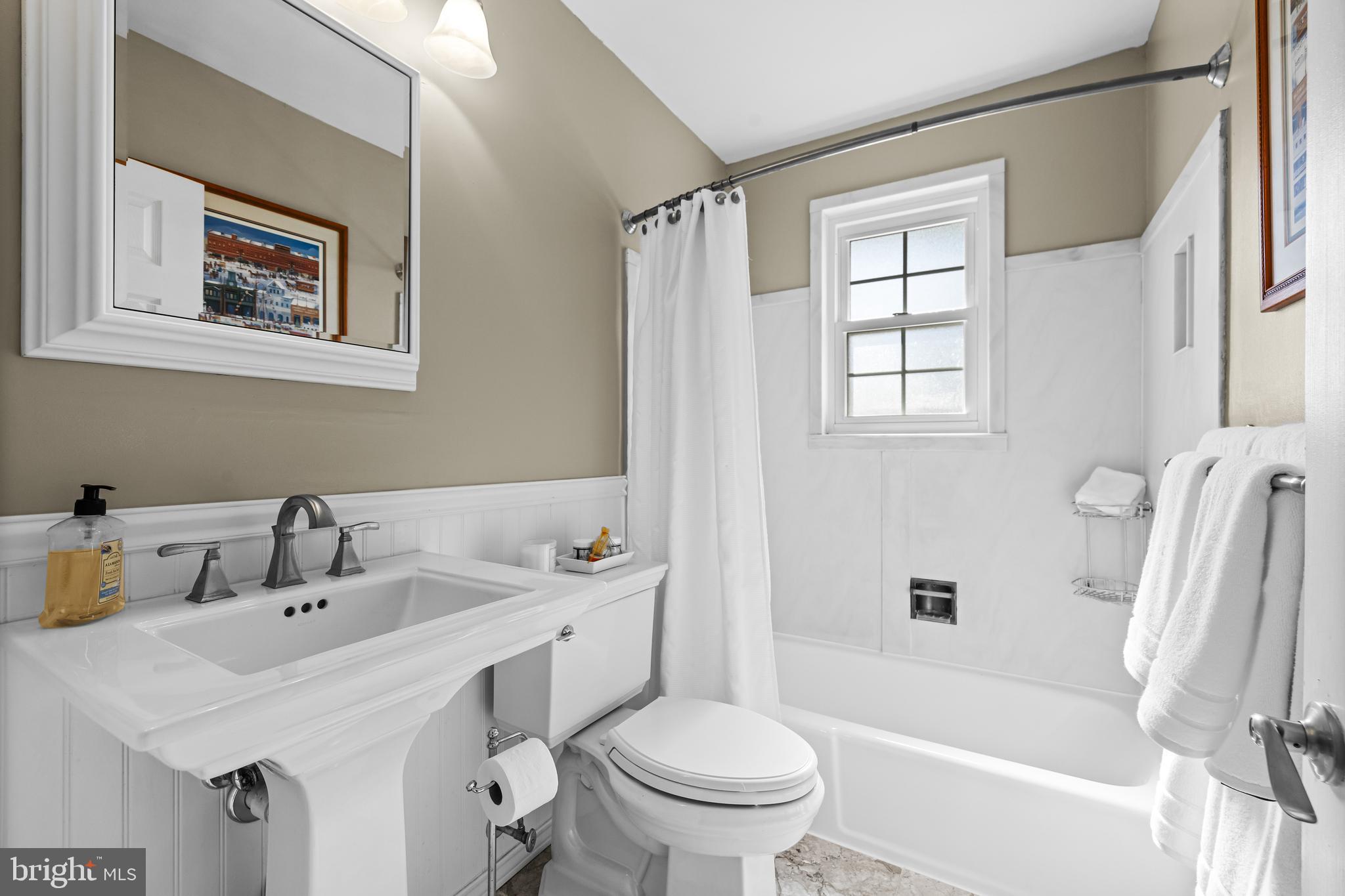 RUXTON VILLAGE - Residential