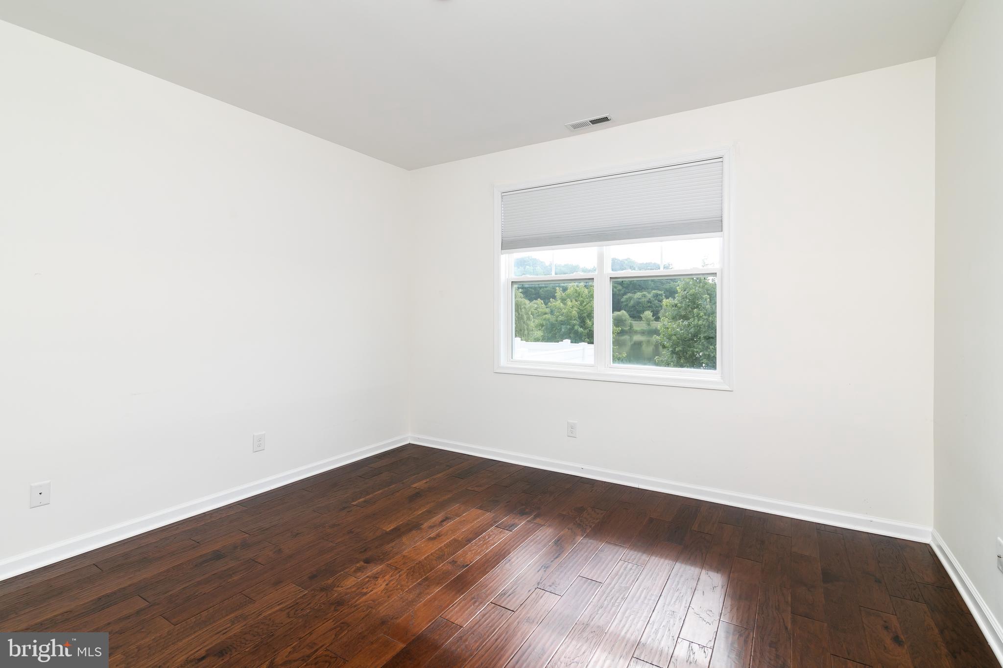 CEDAR COMMONS - Residential