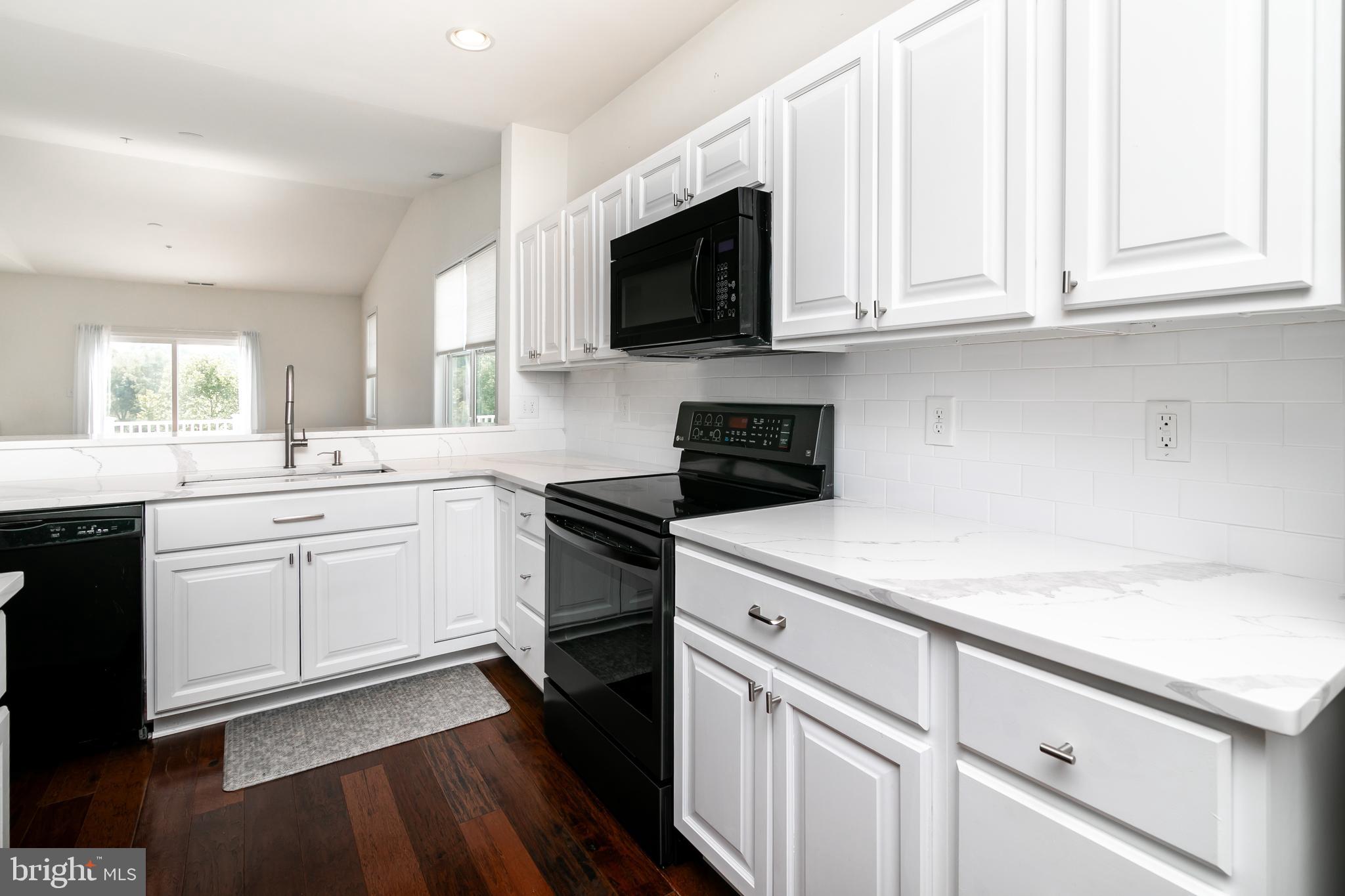 CEDAR COMMONS - Residential