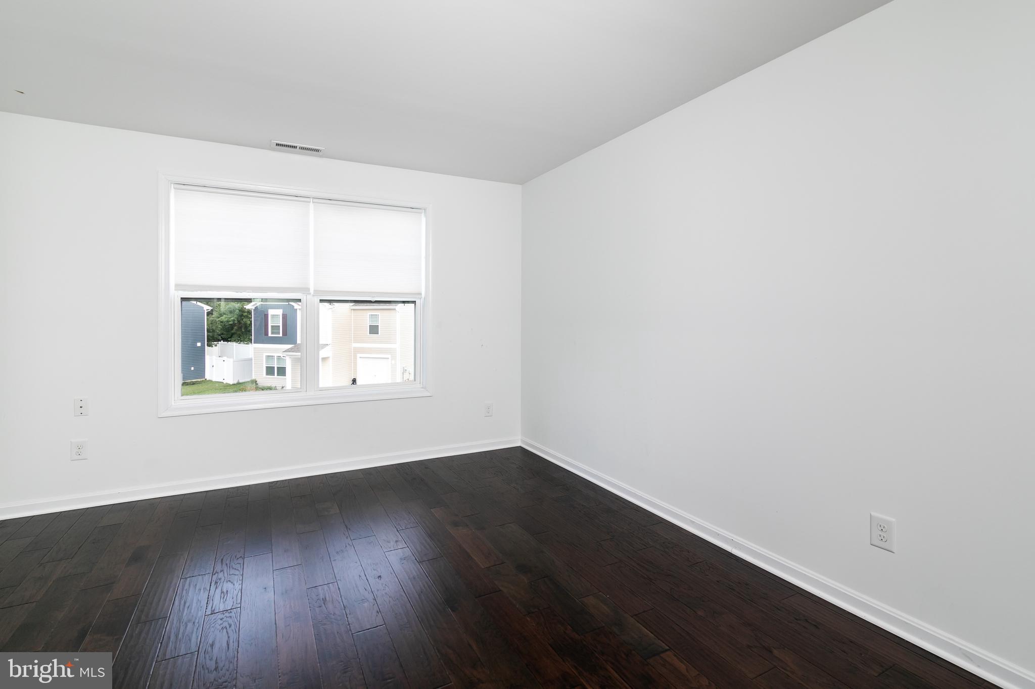 CEDAR COMMONS - Residential