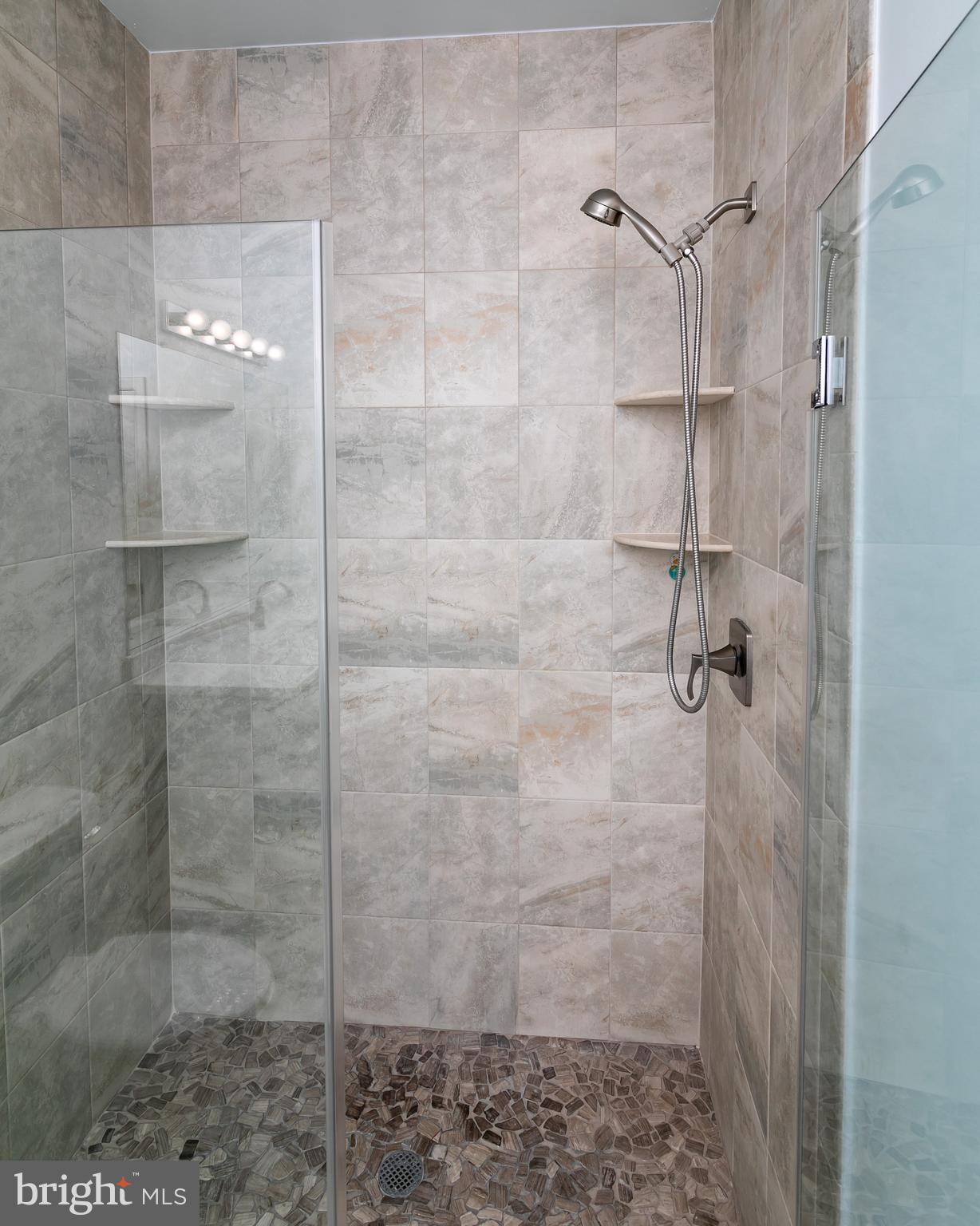 CEDAR COMMONS - Residential