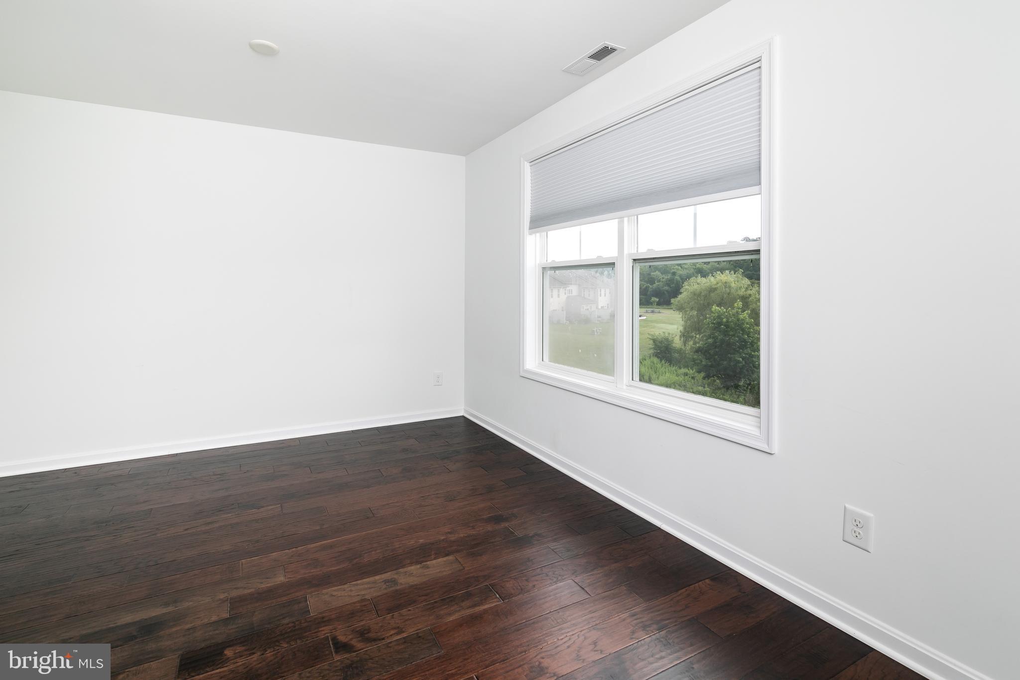 CEDAR COMMONS - Residential