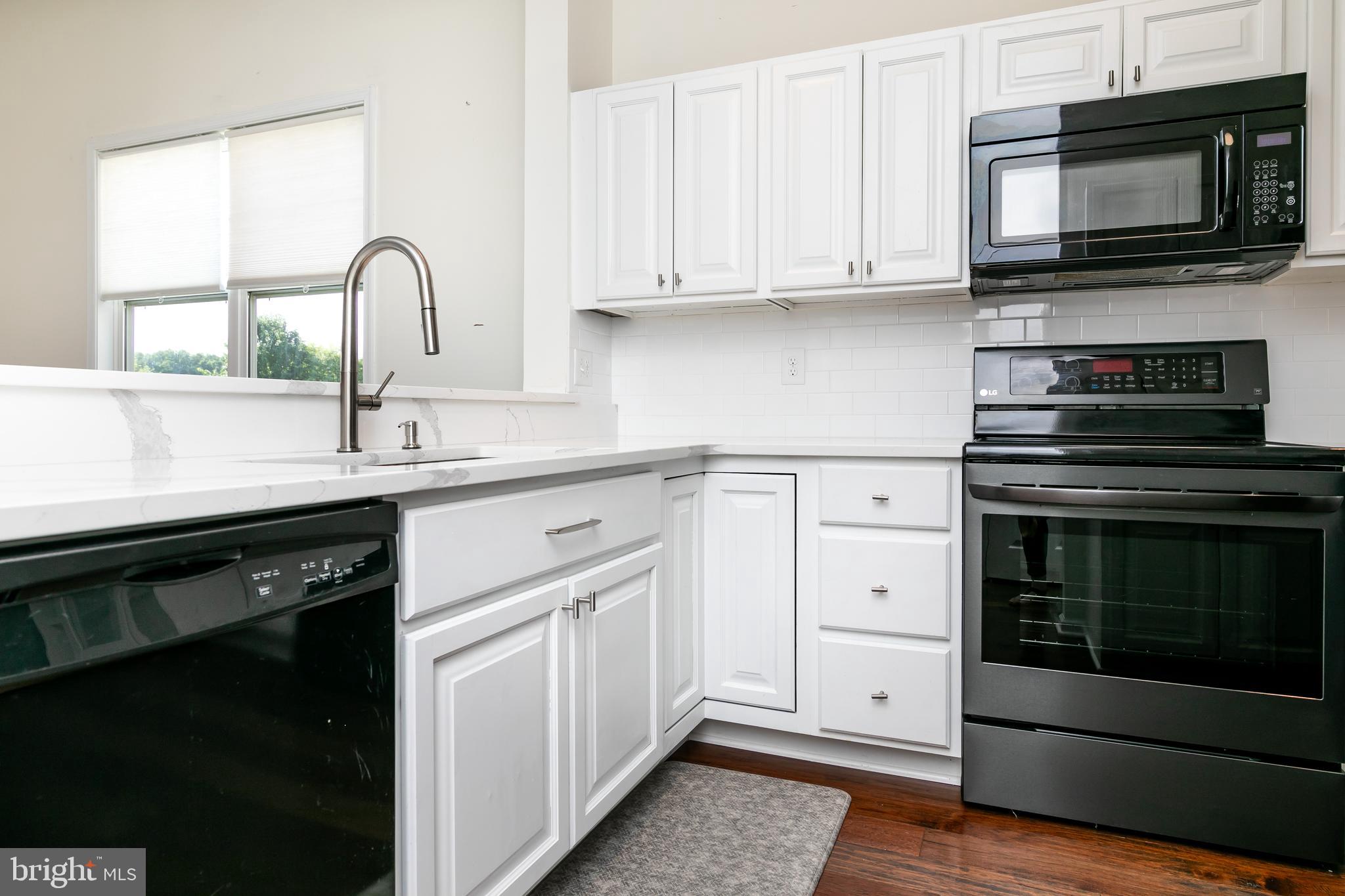 CEDAR COMMONS - Residential