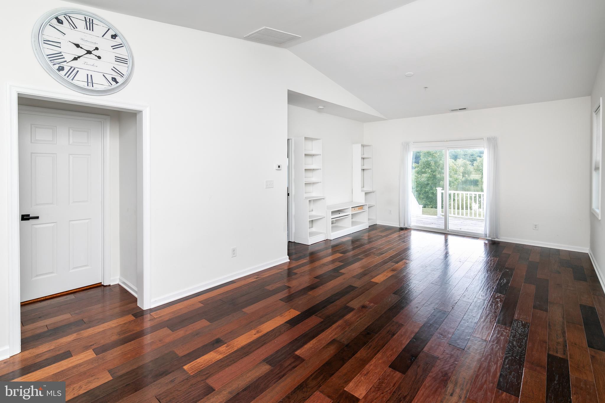 CEDAR COMMONS - Residential