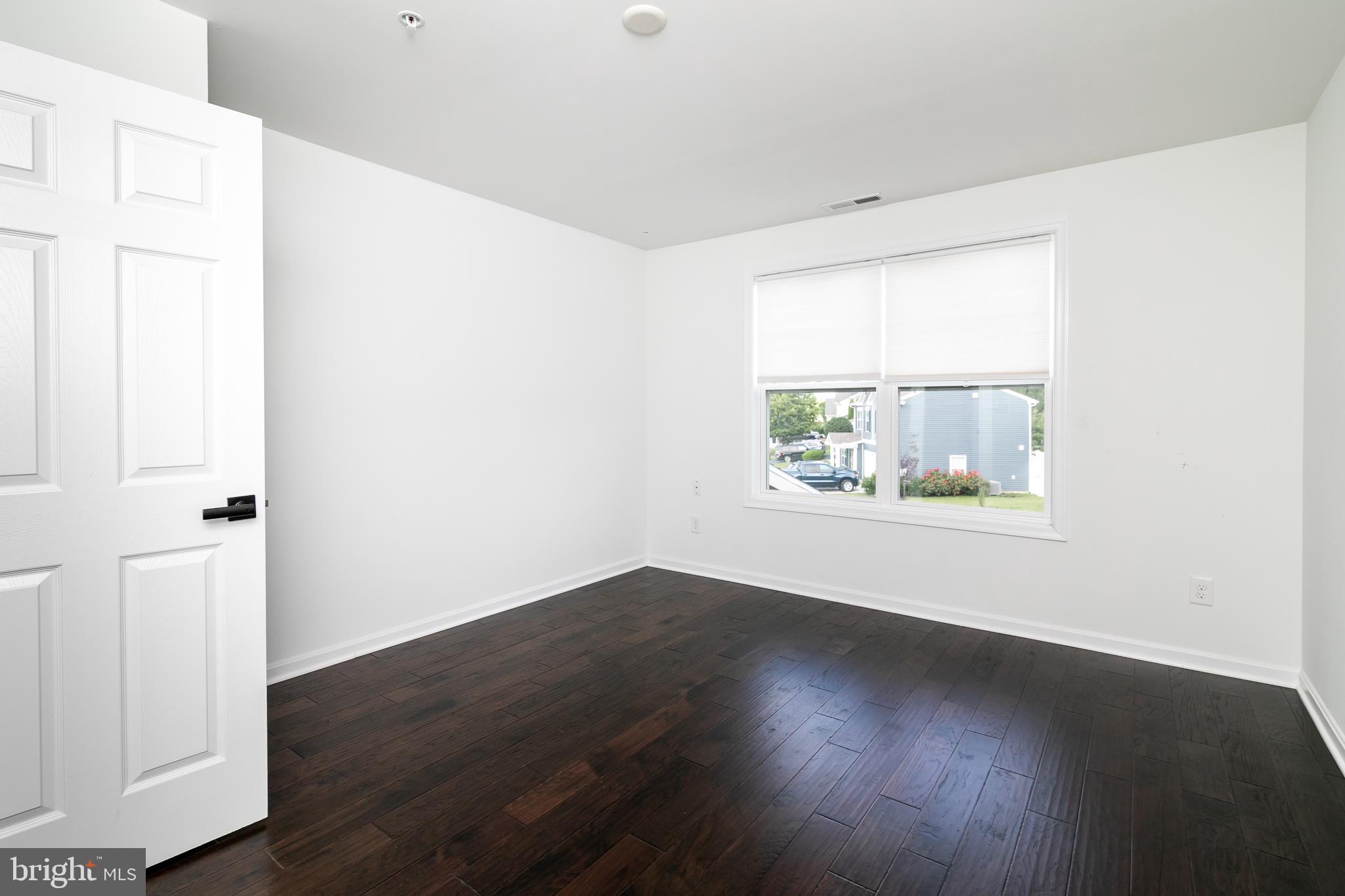 CEDAR COMMONS - Residential