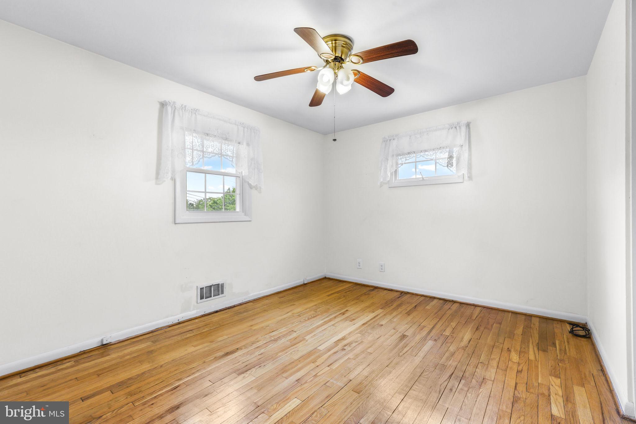 GLENSIDE PARK - Residential