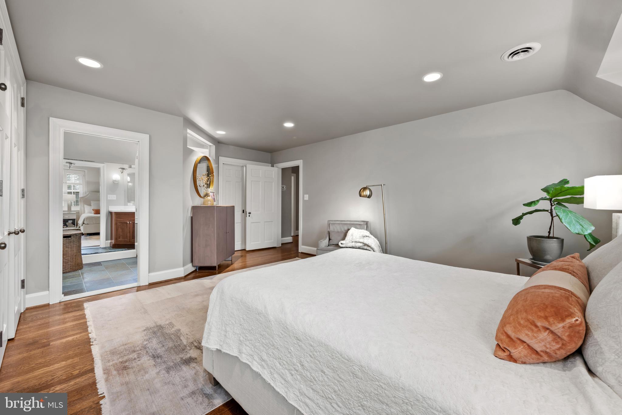 GREATER HOMELAND HISTORIC DISTRICT - Residential